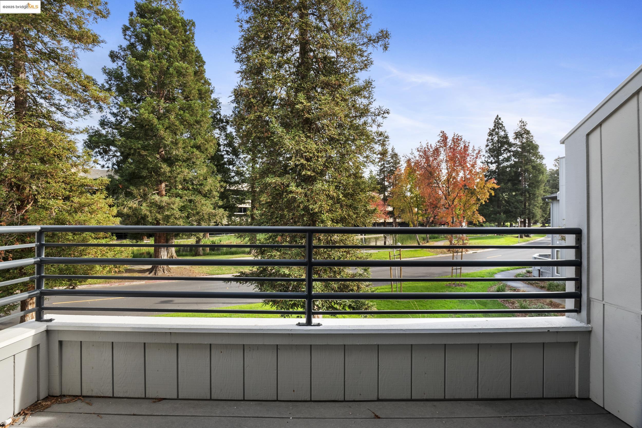 Detail Gallery Image 21 of 32 For 309 Rock Creek Way, Pleasant Hill,  CA 94523 - 2 Beds | 2/1 Baths