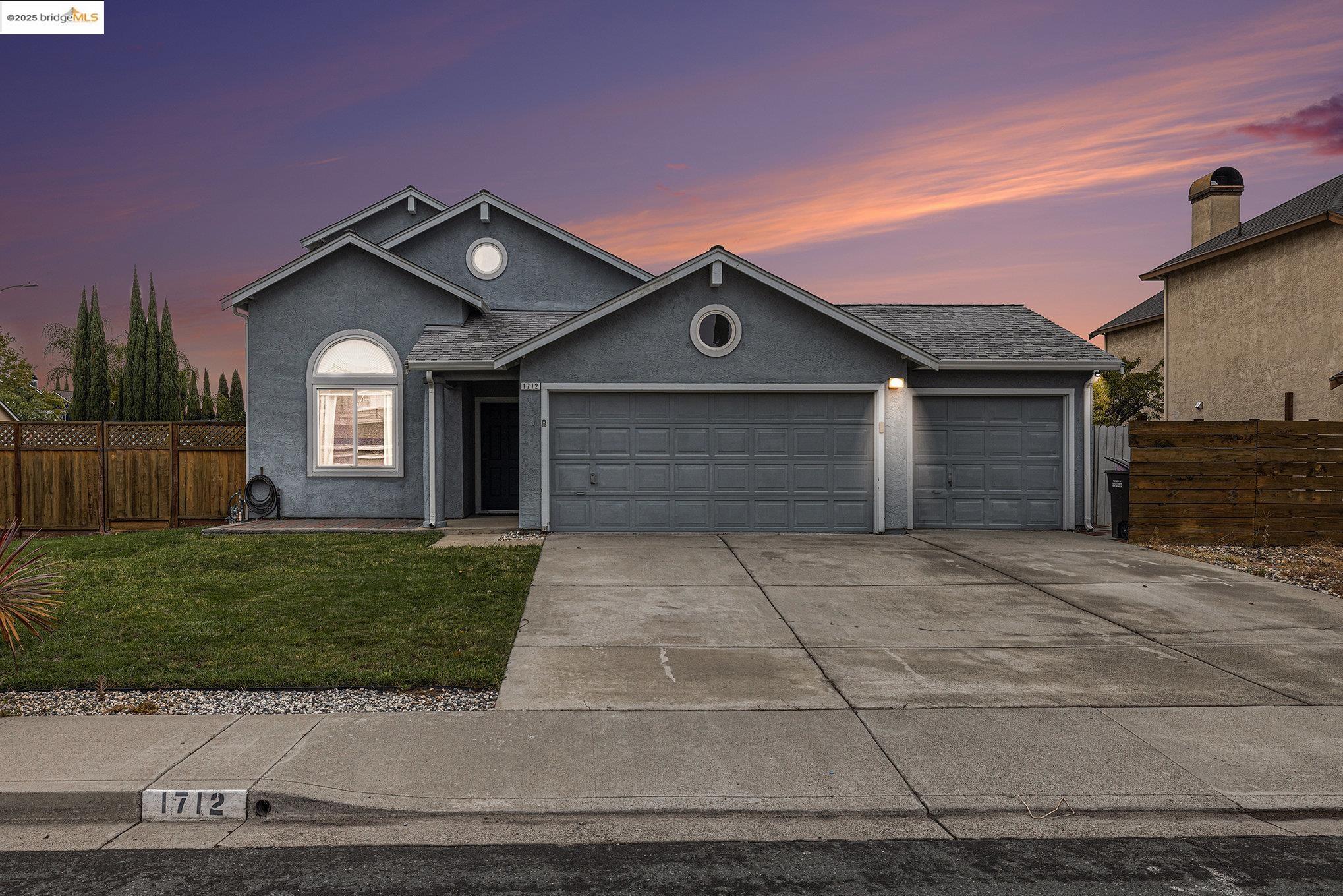 Front Image Thumbnail for EB41114897