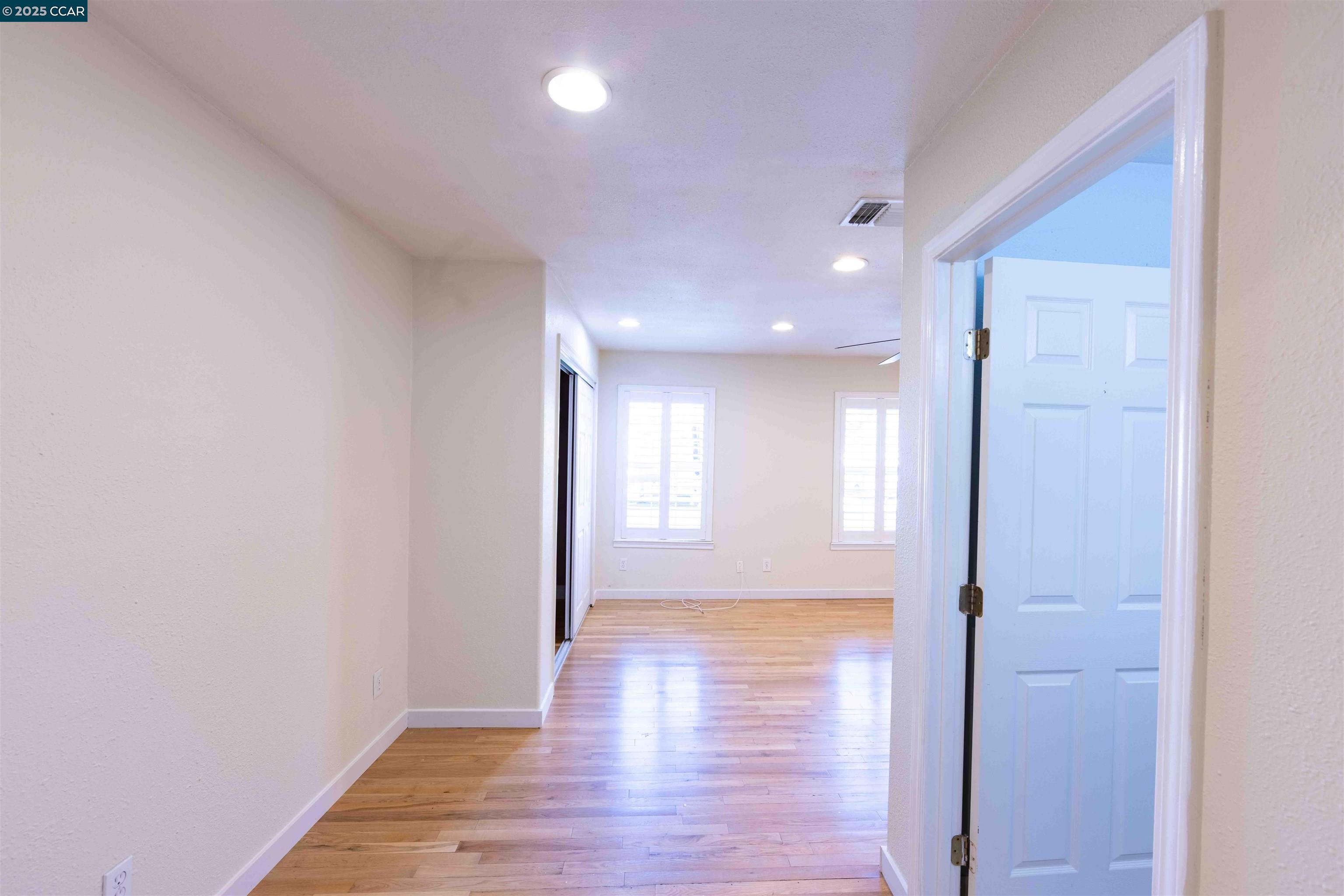 Detail Gallery Image 19 of 29 For 2720 Prospect St, Concord,  CA 94518 - 4 Beds | 2 Baths