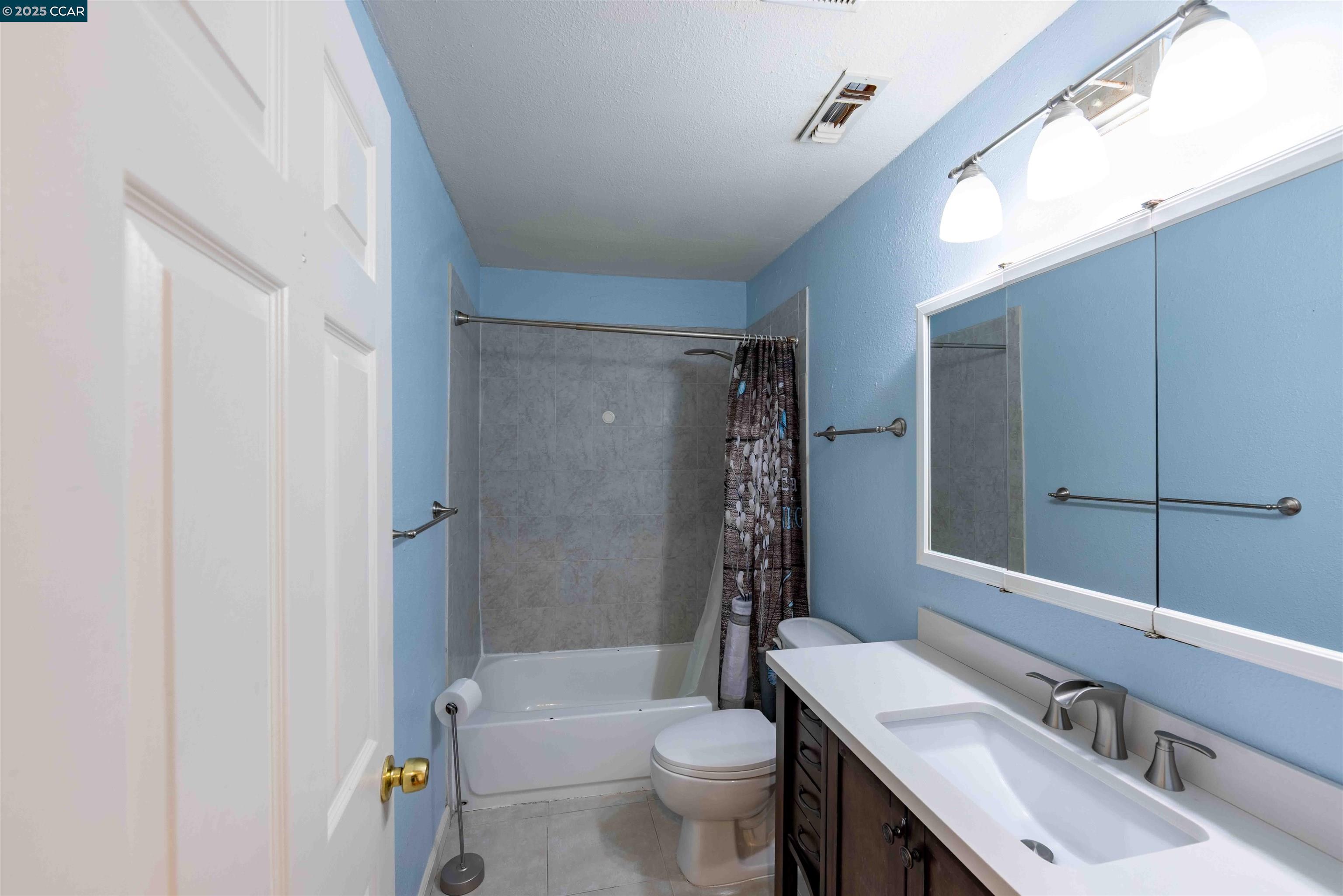 Detail Gallery Image 20 of 29 For 2720 Prospect St, Concord,  CA 94518 - 4 Beds | 2 Baths