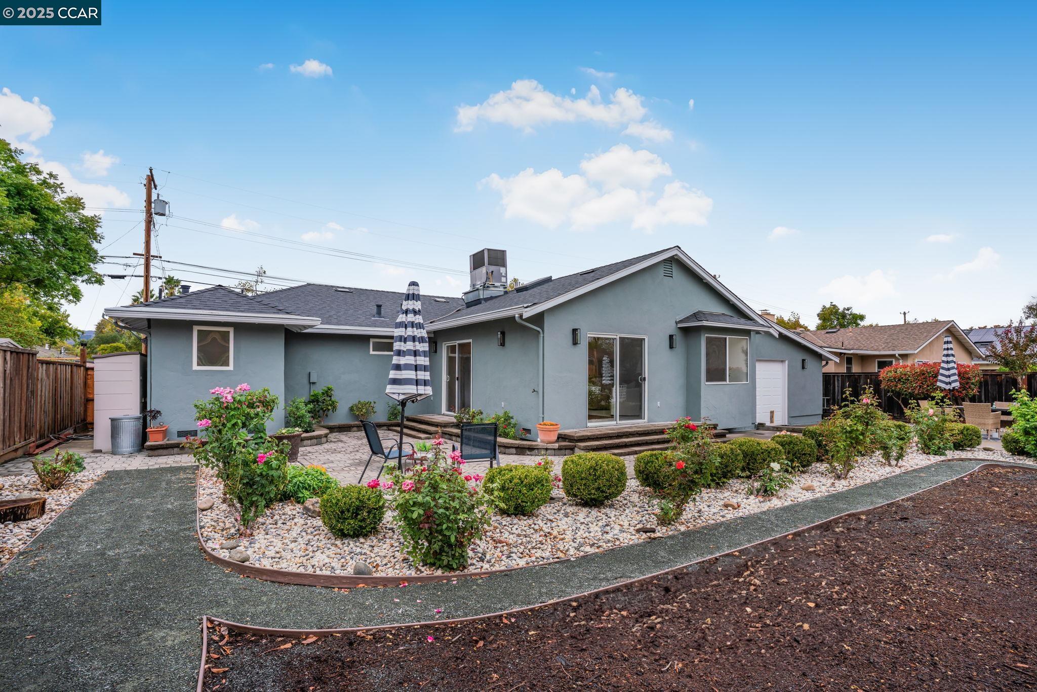 Detail Gallery Image 43 of 51 For 1015 Pleasant Valley Dr, Pleasant Hill,  CA 94523 - 3 Beds | 2 Baths