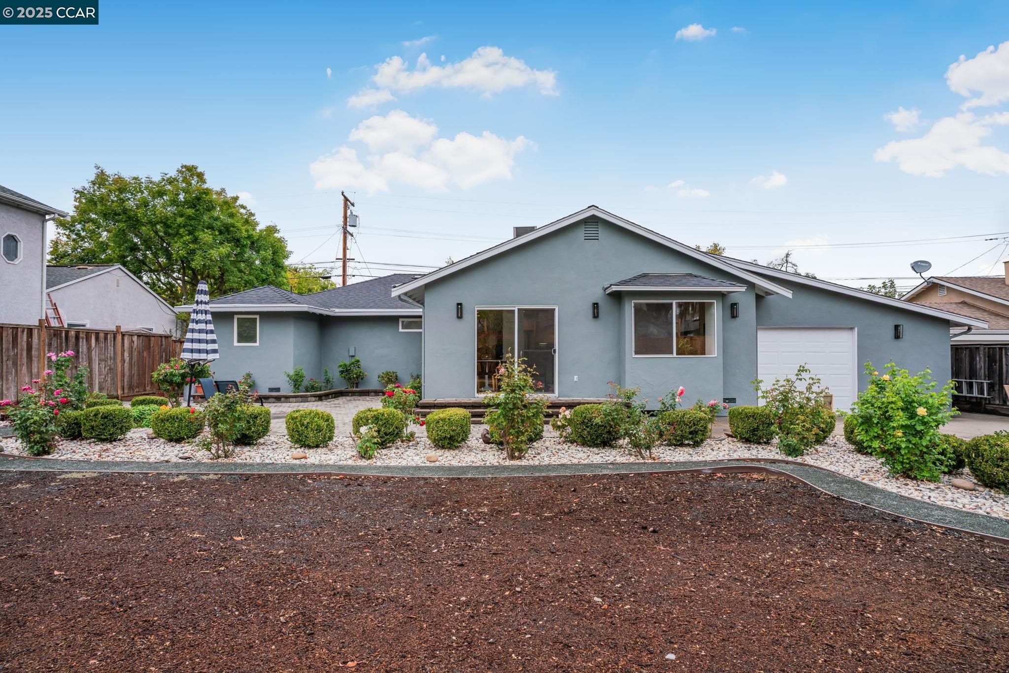 Detail Gallery Image 47 of 51 For 1015 Pleasant Valley Dr, Pleasant Hill,  CA 94523 - 3 Beds | 2 Baths