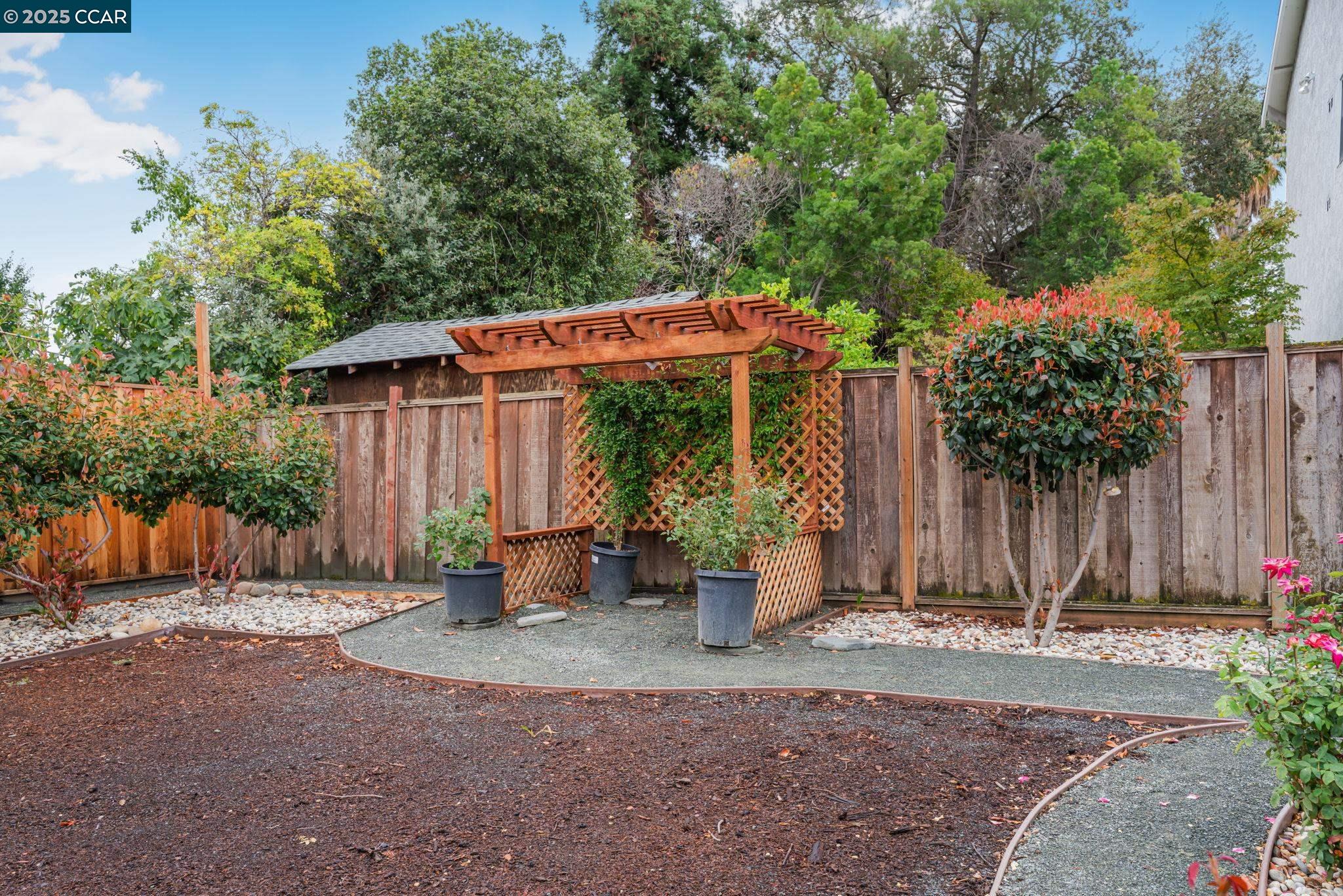 Detail Gallery Image 49 of 51 For 1015 Pleasant Valley Dr, Pleasant Hill,  CA 94523 - 3 Beds | 2 Baths