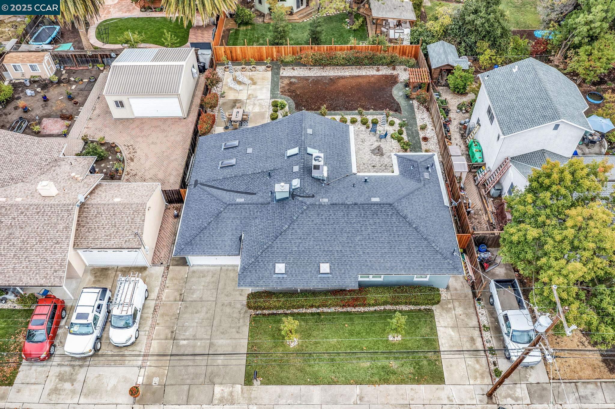 Detail Gallery Image 51 of 51 For 1015 Pleasant Valley Dr, Pleasant Hill,  CA 94523 - 3 Beds | 2 Baths