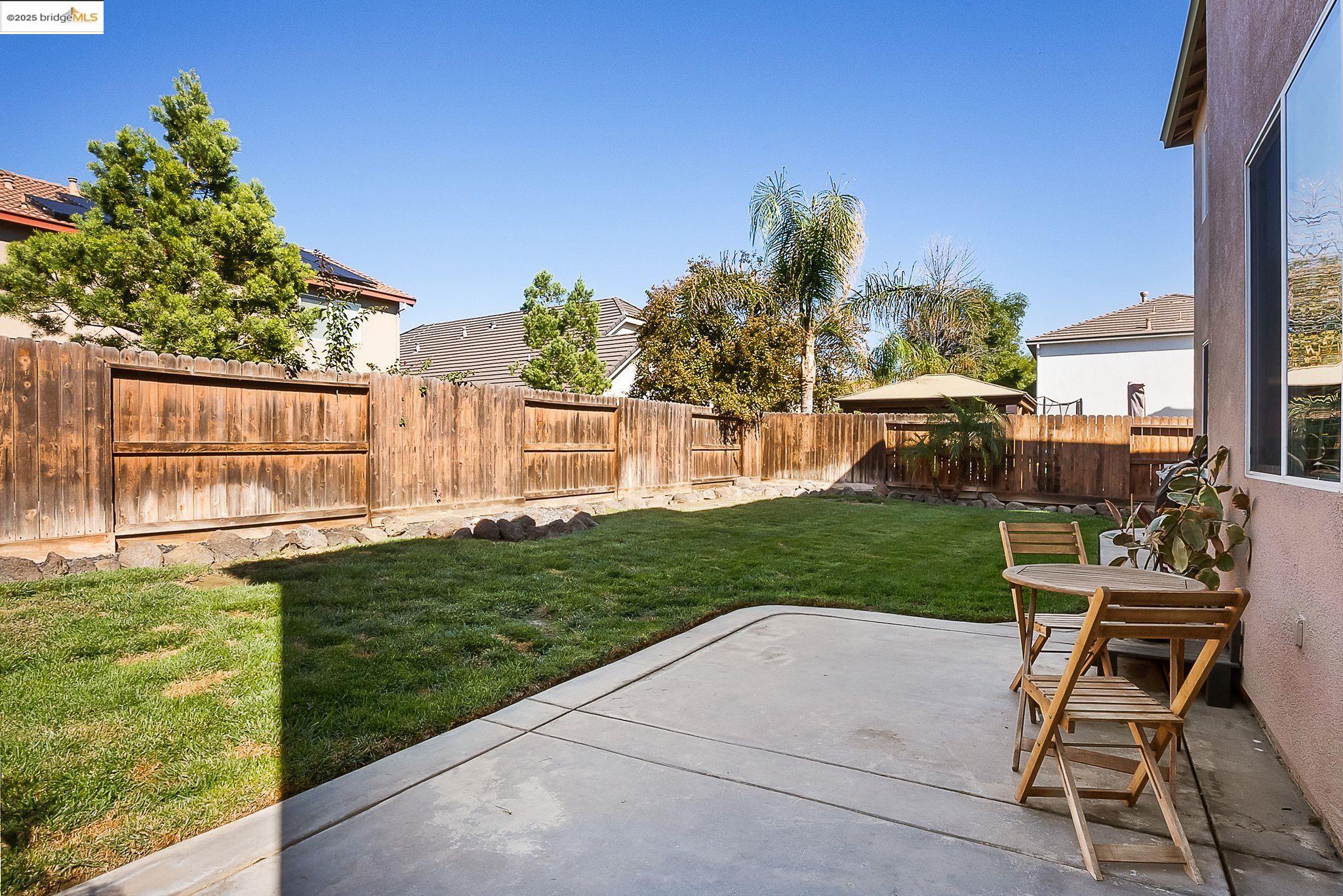 Detail Gallery Image 28 of 37 For 115 Tennyson Ct, Discovery Bay,  CA 94505 - 5 Beds | 3 Baths