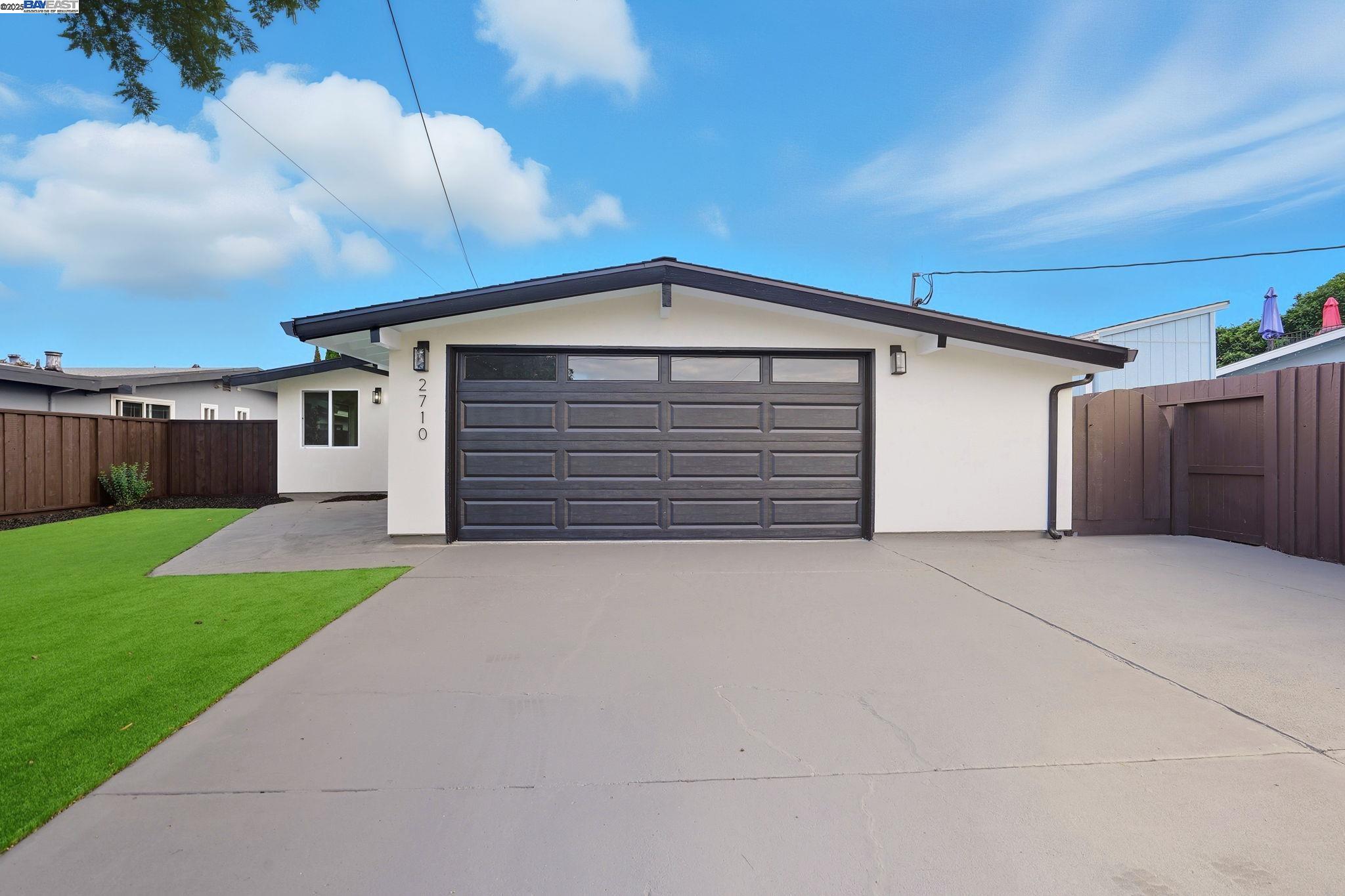 Detail Gallery Image 1 of 1 For 2710 Ocala St, Hayward,  CA 94545 - 3 Beds | 2 Baths