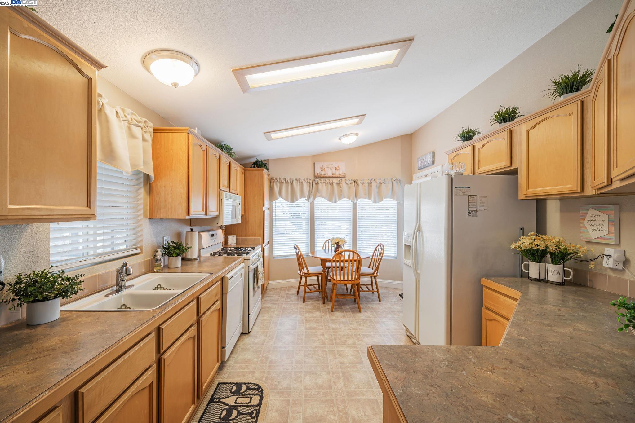 Detail Gallery Image 9 of 41 For 3263 Vineyard #68,  Pleasanton,  CA 94566 - 3 Beds | 2 Baths