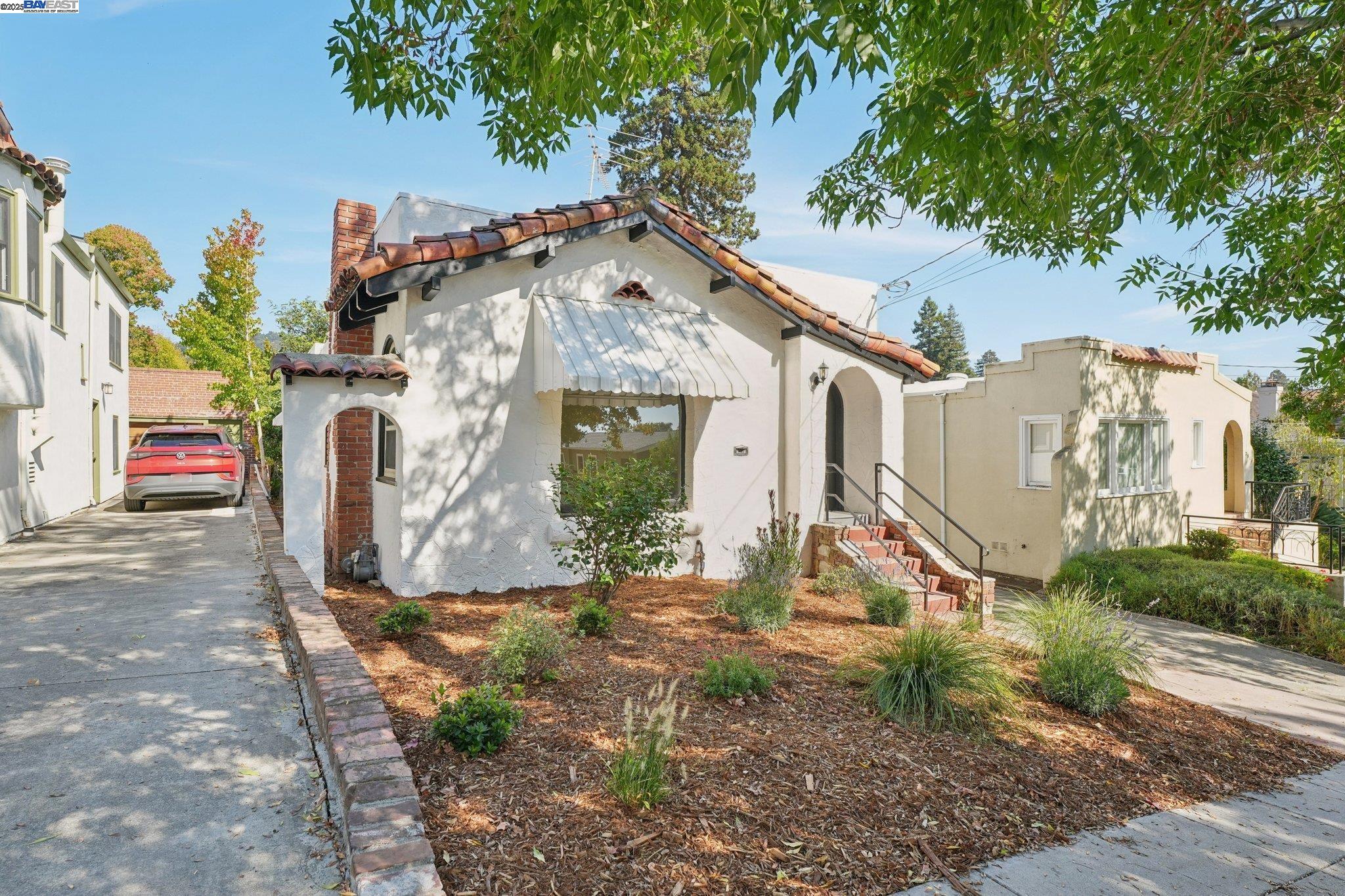 Front Image Thumbnail for BE41114931