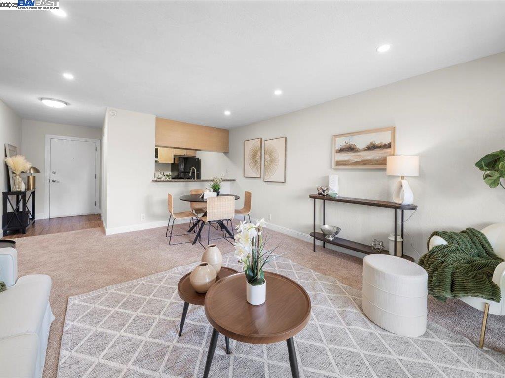 Detail Gallery Image 10 of 31 For 1085 Murrieta Blvd #318,  Livermore,  CA 94550 - 2 Beds | 1 Baths