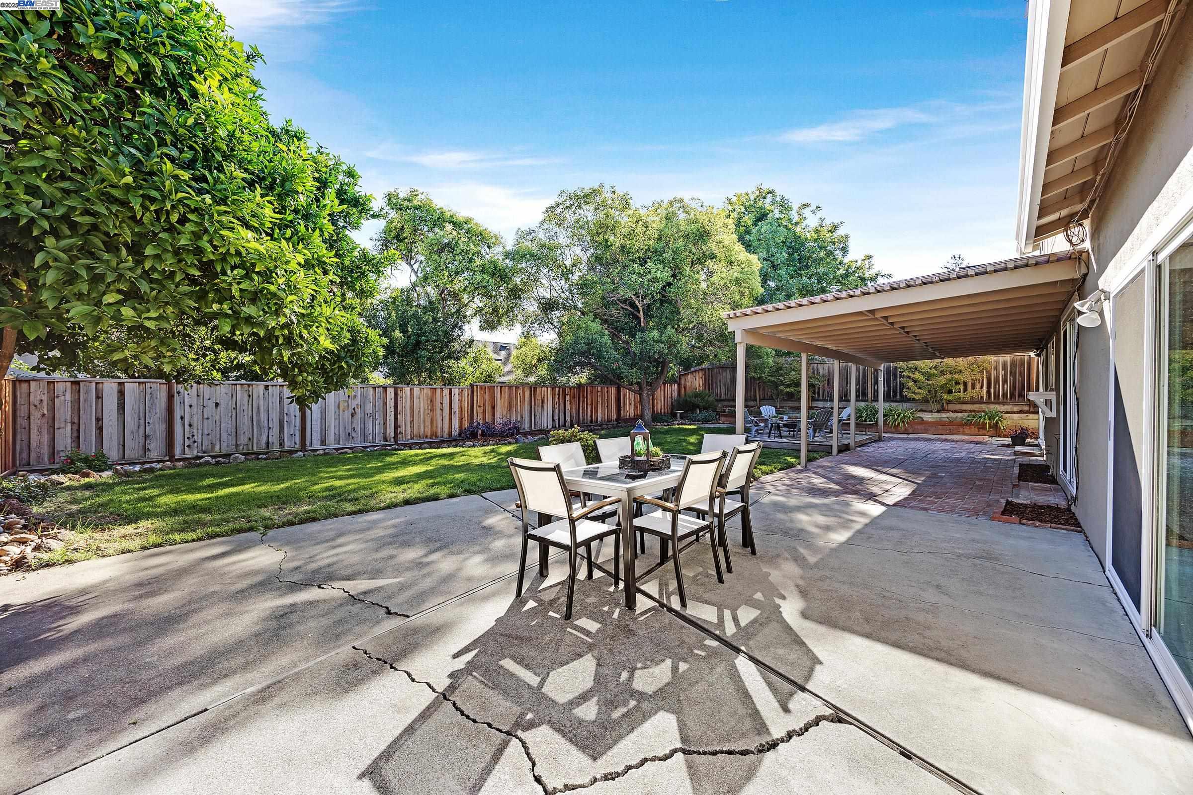 Detail Gallery Image 23 of 28 For 11693 Solana Drive, Dublin,  CA 94568 - 4 Beds | 2/1 Baths