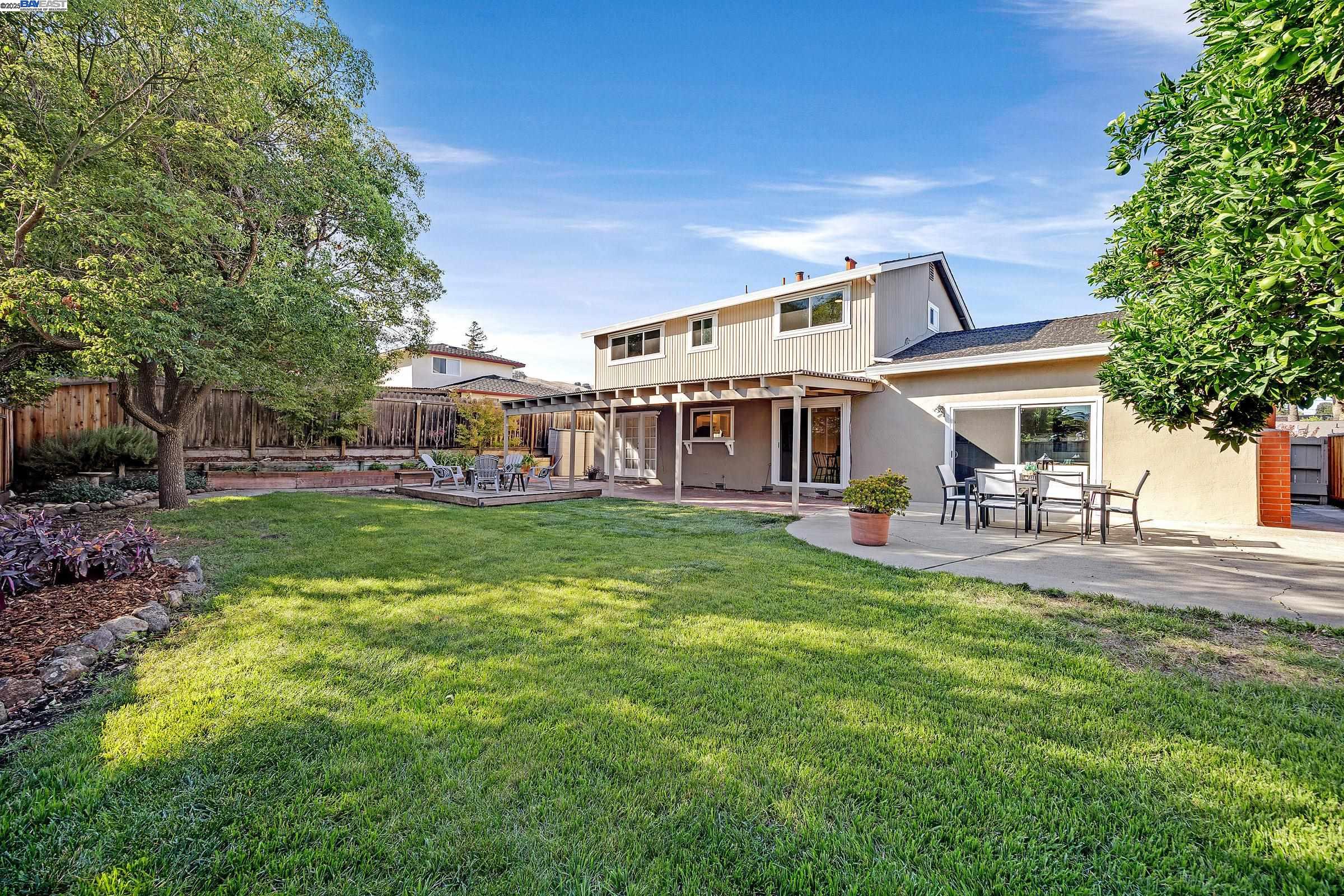 Detail Gallery Image 24 of 28 For 11693 Solana Drive, Dublin,  CA 94568 - 4 Beds | 2/1 Baths