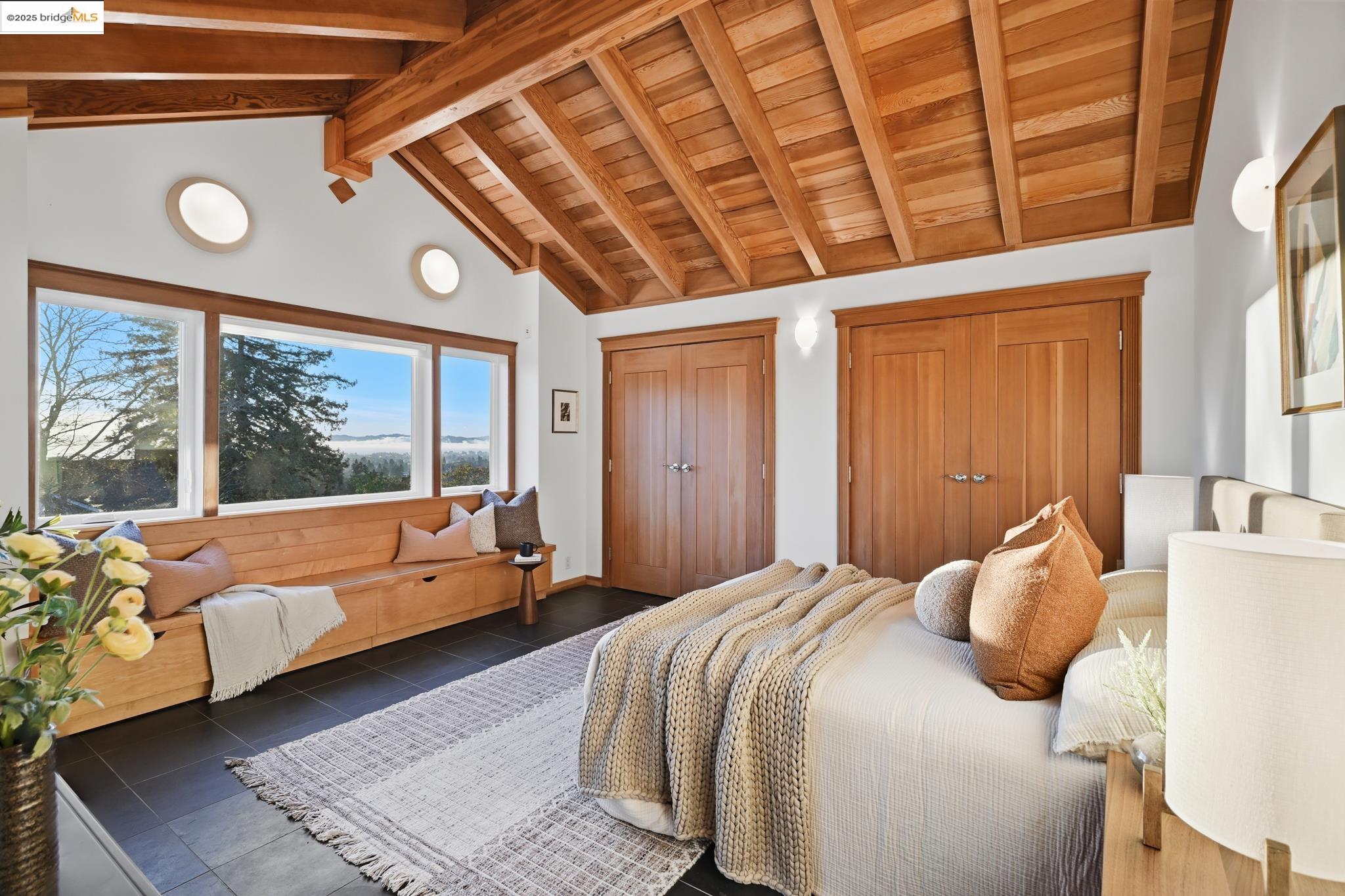 Detail Gallery Image 20 of 44 For 5729 Buena Vista Ave, Oakland,  CA 94618 - 2 Beds | 2 Baths