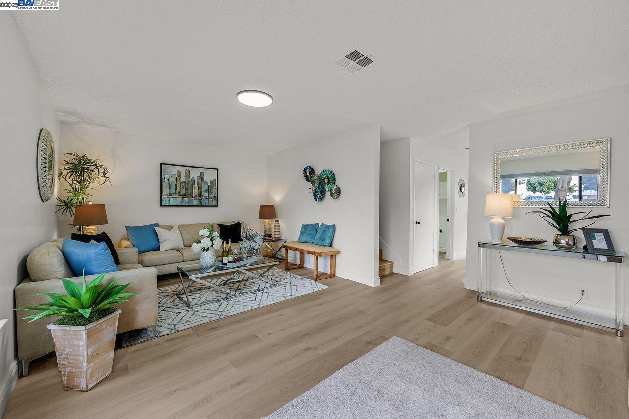 Photo #3: 41114938 Listing 