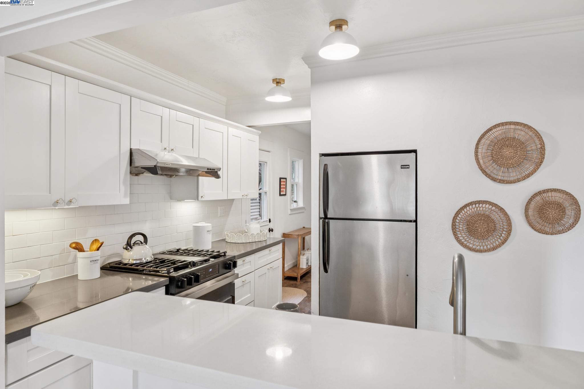 Detail Gallery Image 18 of 45 For 1611 Lea Ct, Alameda,  CA 94501 - 2 Beds | 1 Baths