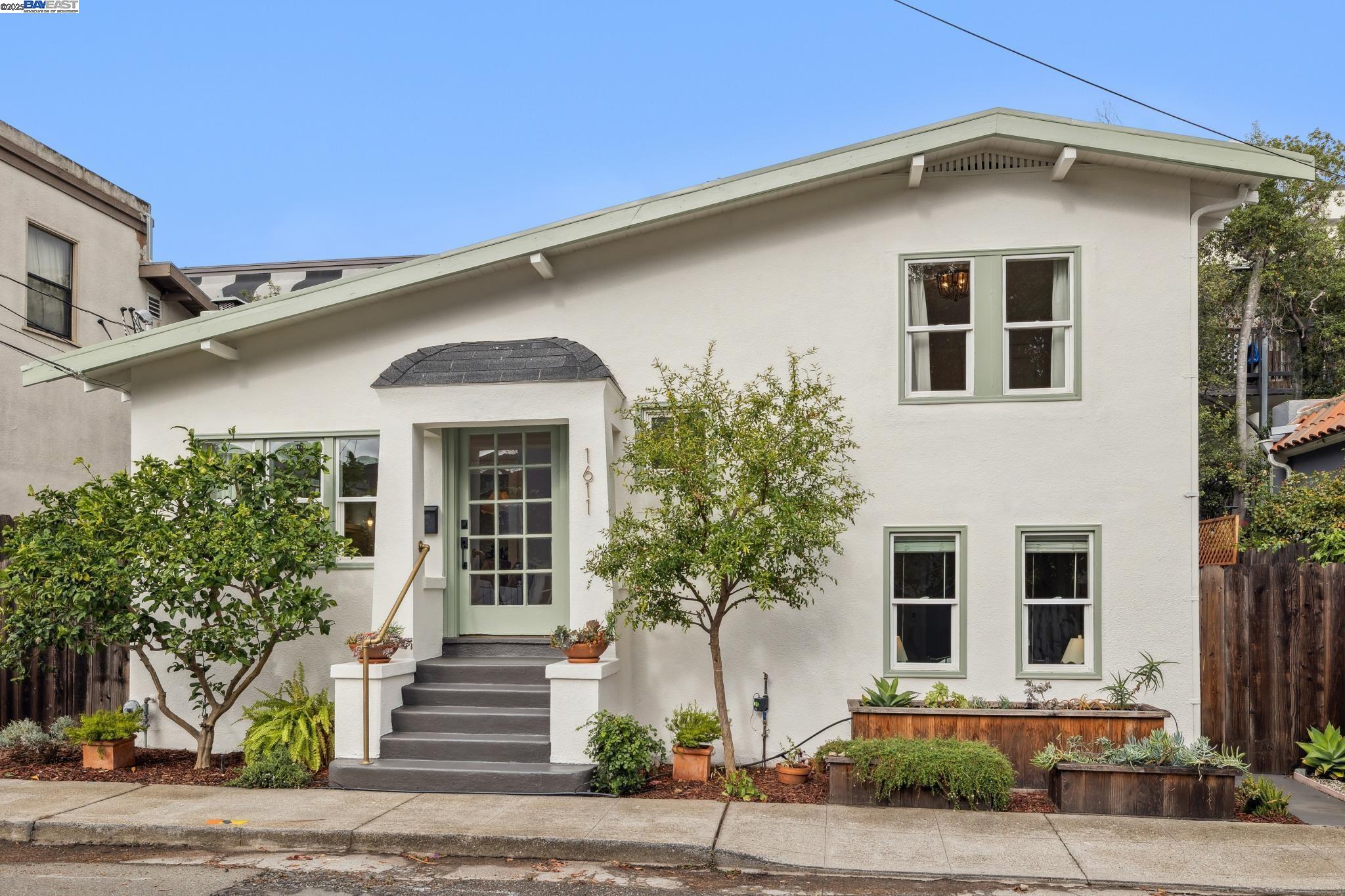 Detail Gallery Image 4 of 45 For 1611 Lea Ct, Alameda,  CA 94501 - 2 Beds | 1 Baths