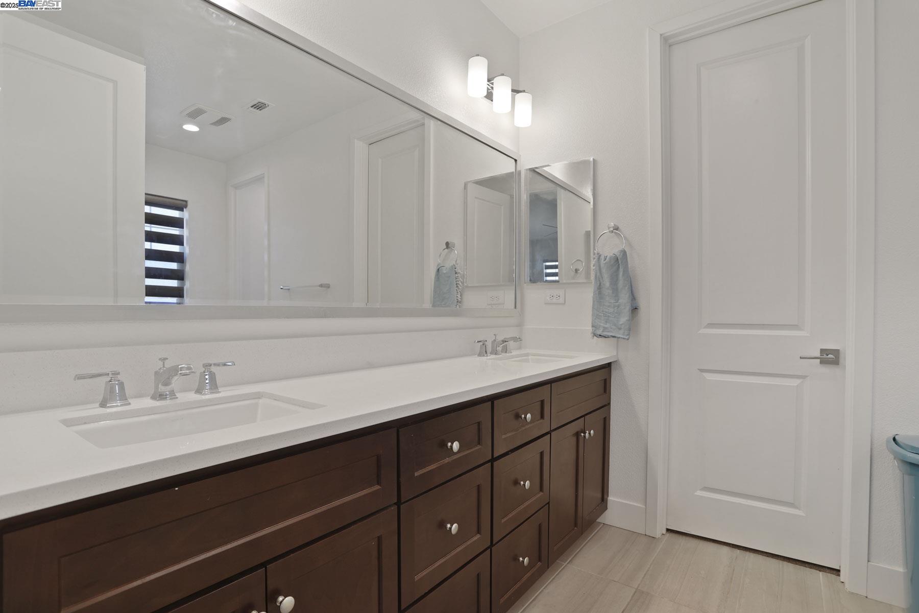 Detail Gallery Image 44 of 53 For 1205 S Ross Ct, Mountain House,  CA 95391 - 3 Beds | 2/1 Baths