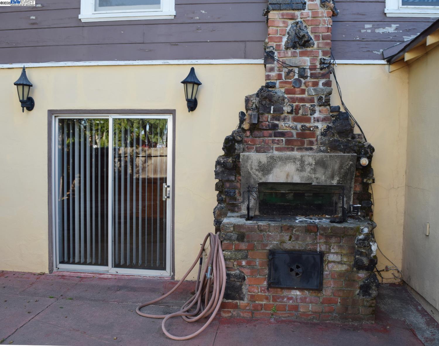 Detail Gallery Image 19 of 22 For 975 Pearl St, Alameda,  CA 94501 - 2 Beds | 2 Baths