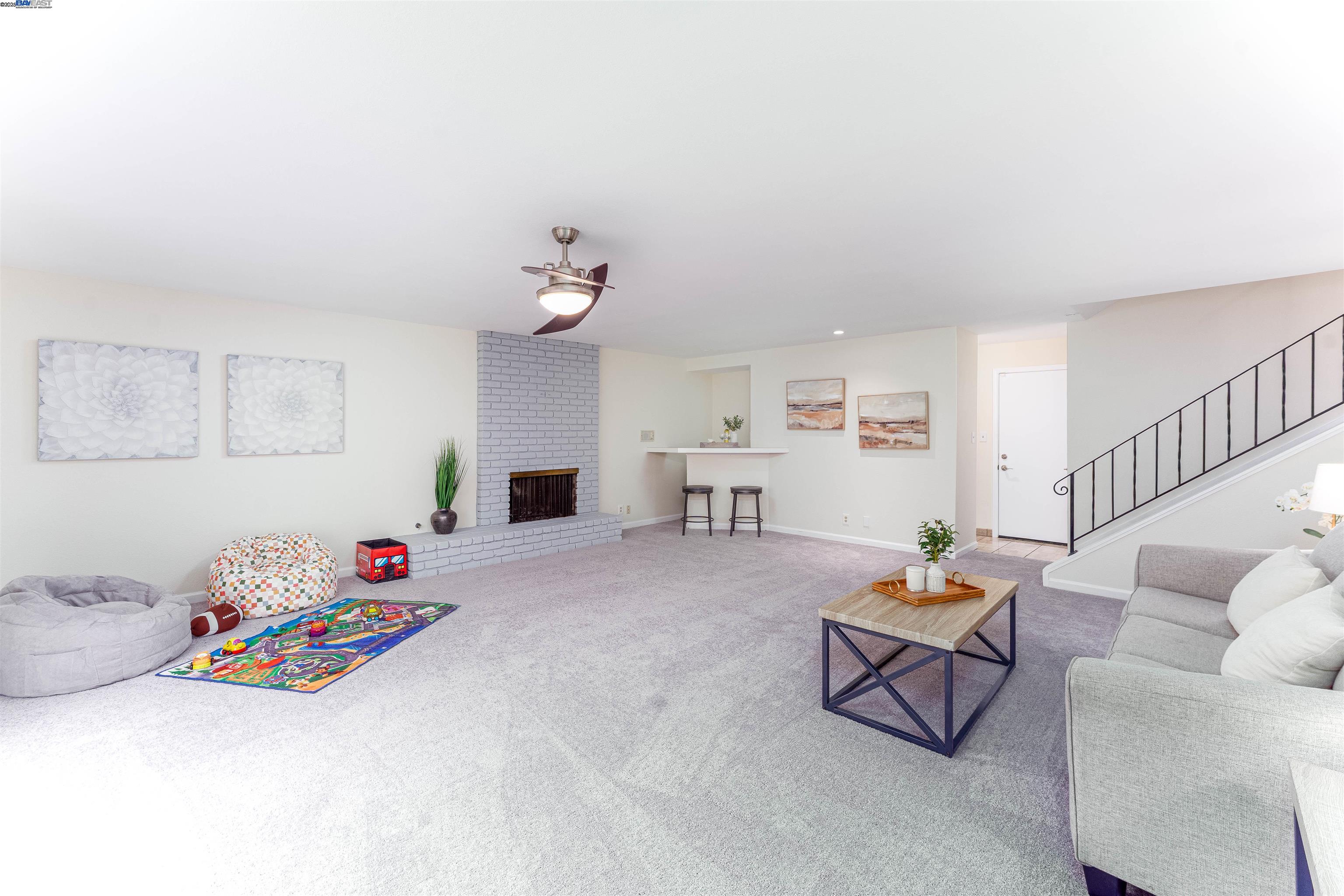 Detail Gallery Image 22 of 40 For 7684 Surrey Ln, Oakland,  CA 94605 - 4 Beds | 2/1 Baths