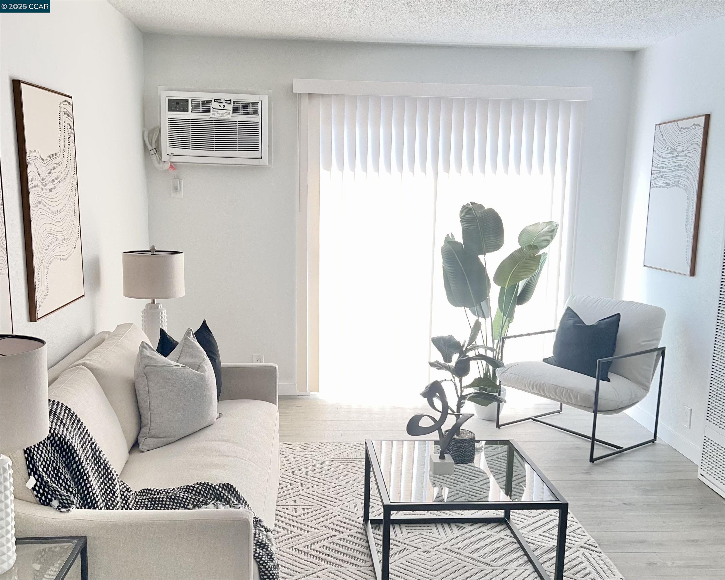 MLS: 41114971 Condo For Sale