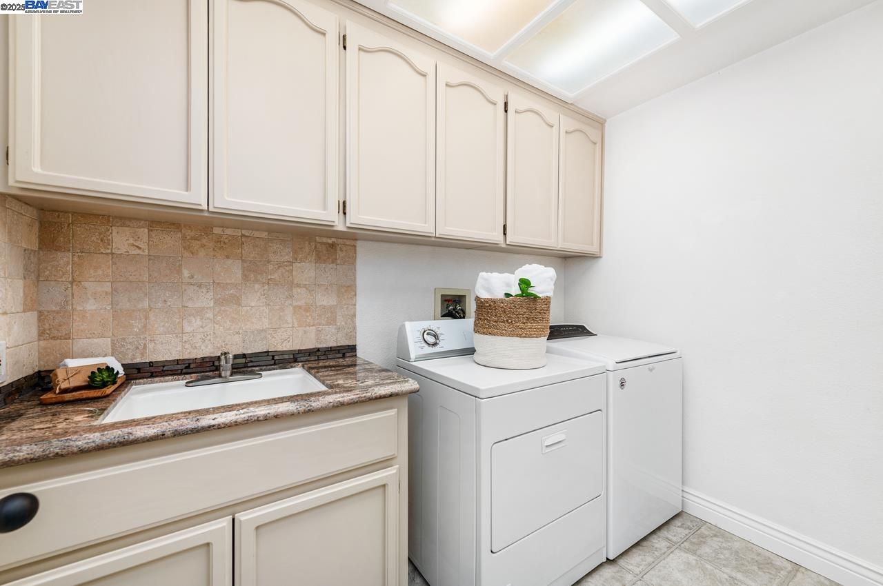 Detail Gallery Image 26 of 59 For 2947 Chardonnay Dr, Pleasanton,  CA 94566 - 4 Beds | 2/1 Baths