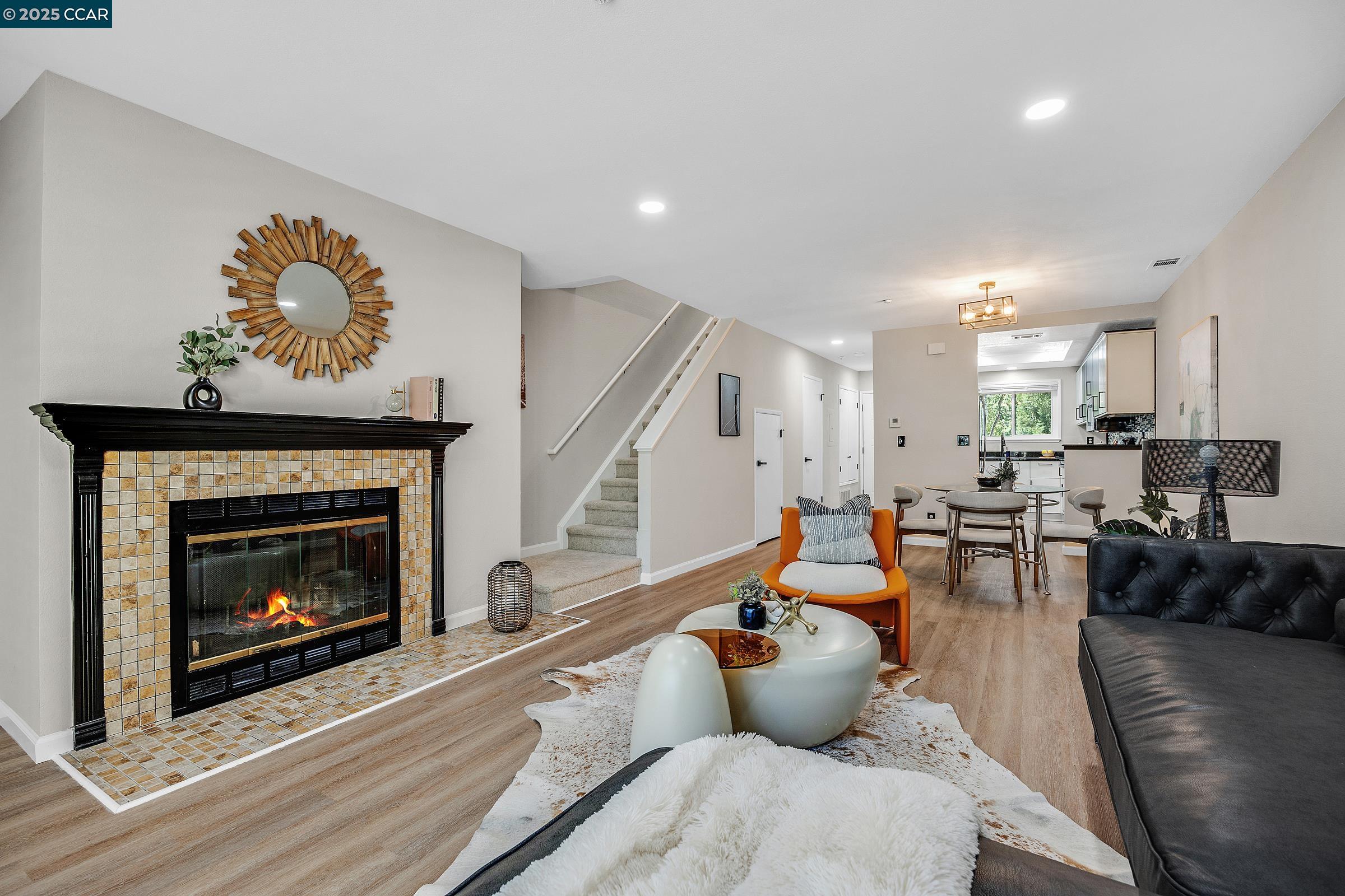 Photo #3: 41114987 Listing: Photo #3