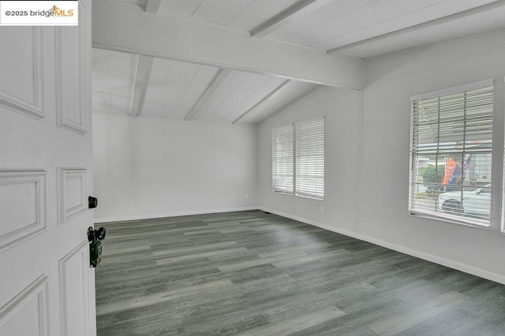 Detail Gallery Image 4 of 22 For 1 Mark Lane, Antioch,  CA 94509 - 2 Beds | 2 Baths