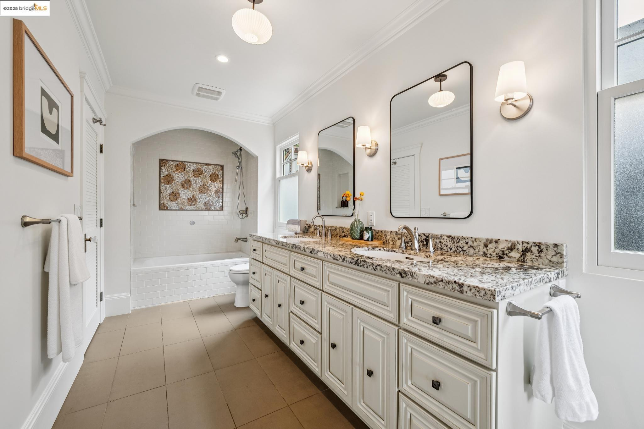 Detail Gallery Image 33 of 53 For 1107 Wellington St, Oakland,  CA 94602 - 3 Beds | 3 Baths