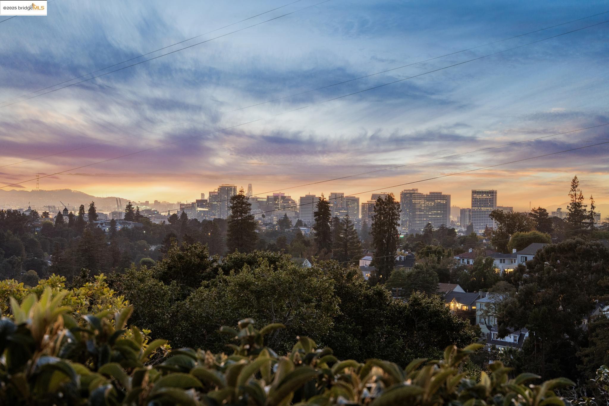 Detail Gallery Image 52 of 53 For 1107 Wellington St, Oakland,  CA 94602 - 3 Beds | 3 Baths