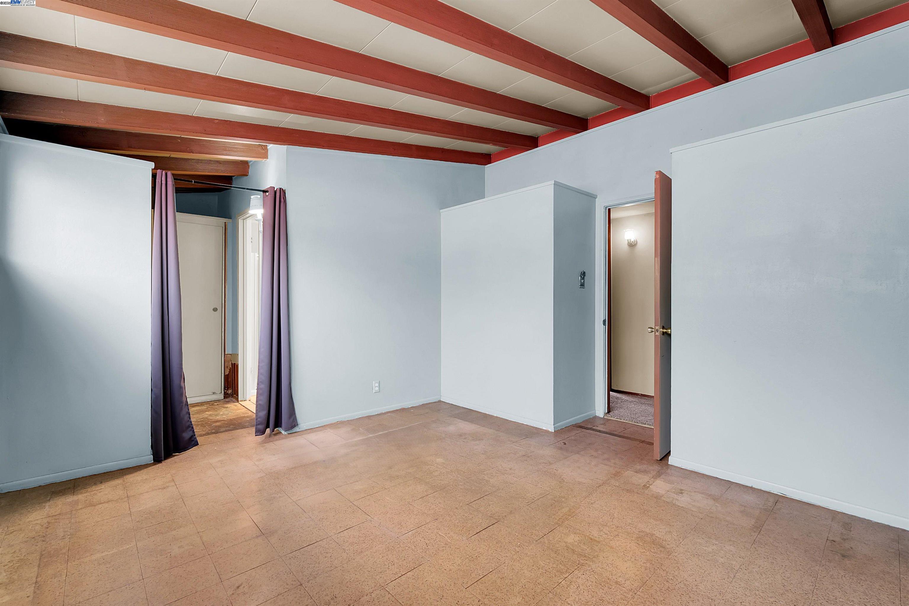 Detail Gallery Image 15 of 30 For 27426 Patrick Ave, Hayward,  CA 94544 - 3 Beds | 2 Baths