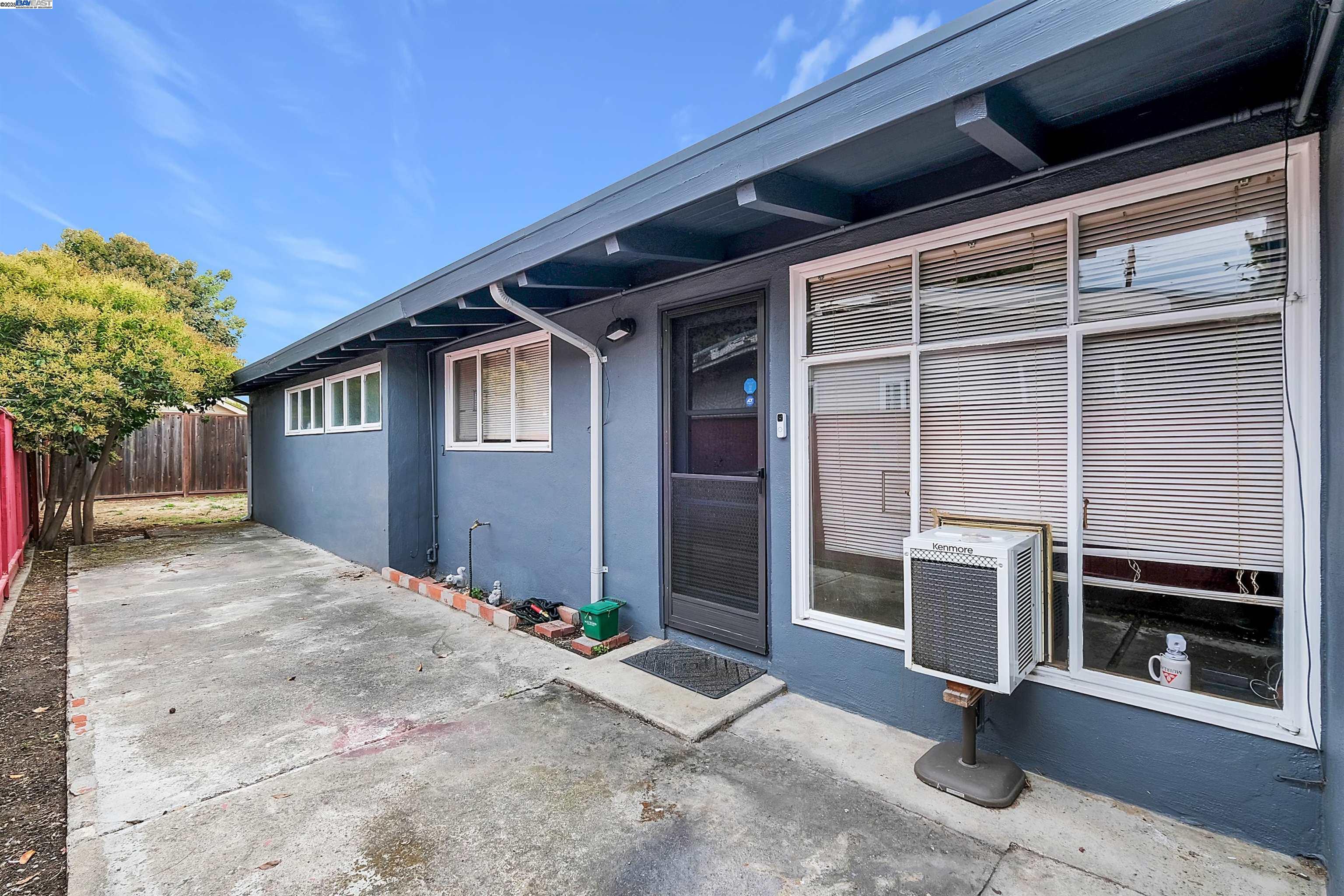 Detail Gallery Image 27 of 30 For 27426 Patrick Ave, Hayward,  CA 94544 - 3 Beds | 2 Baths