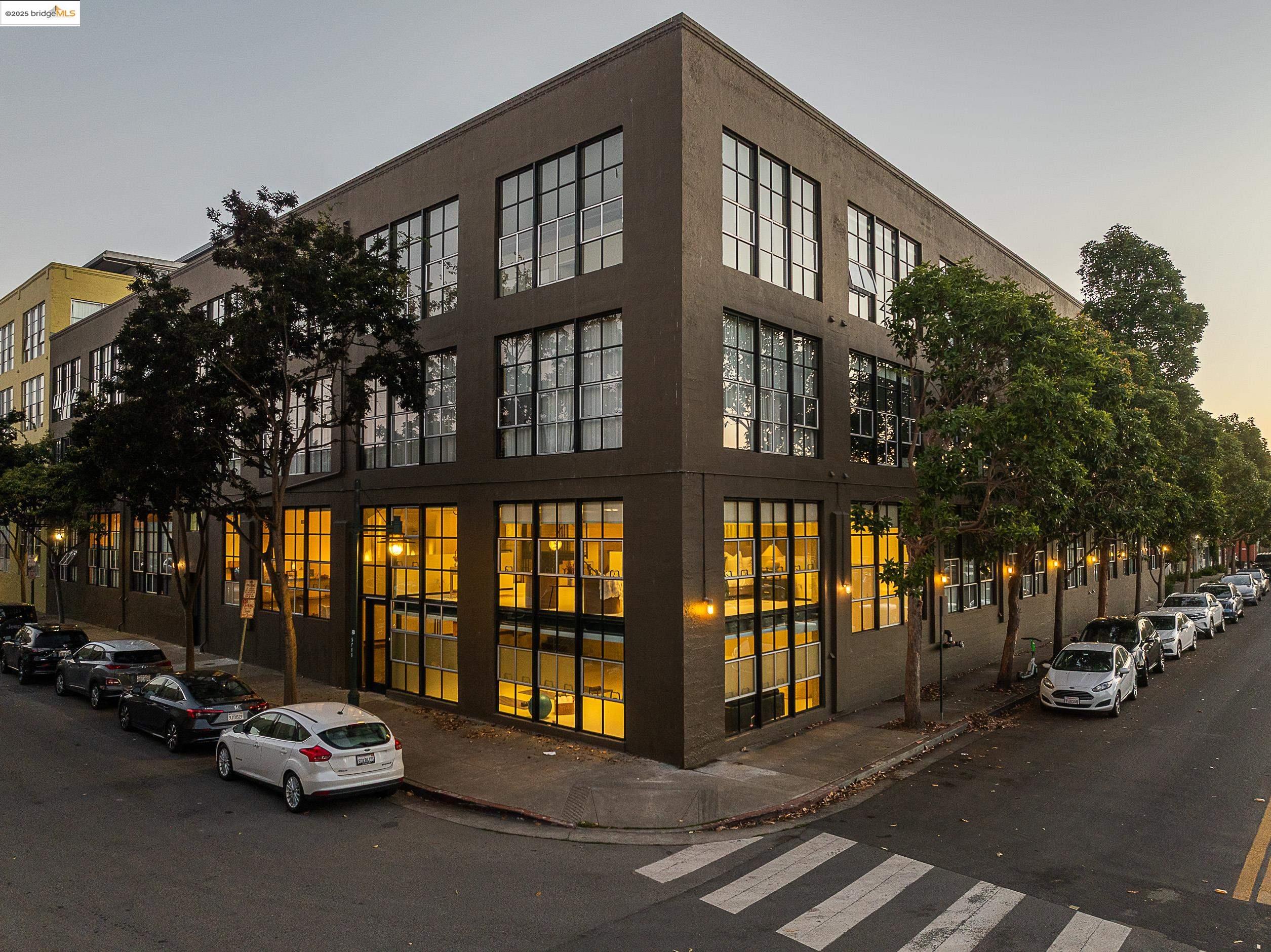 Front Image Thumbnail for EB41114998