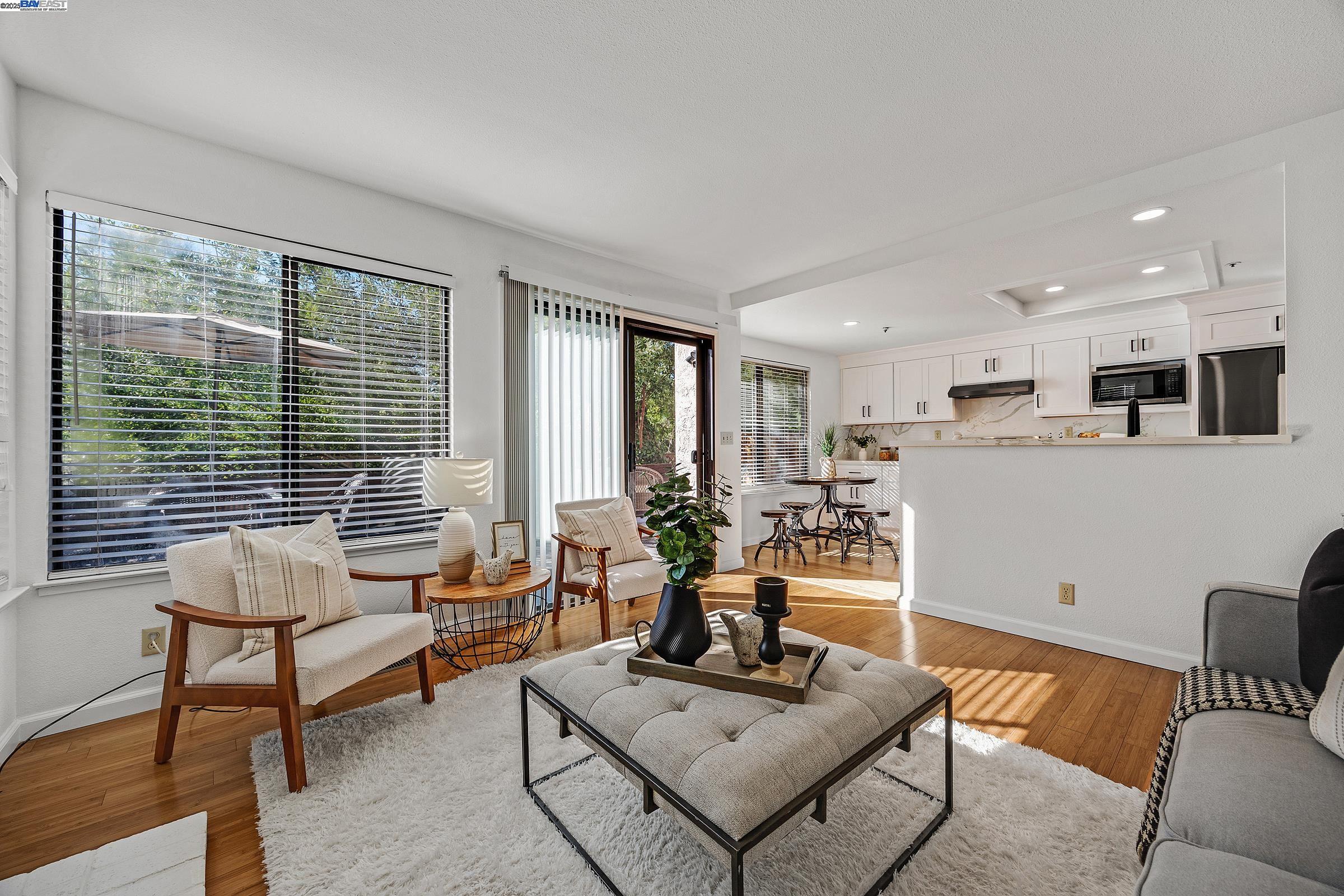 Detail Gallery Image 11 of 29 For 4674 Kimberley Cmn, Livermore,  CA 94550 - 3 Beds | 2/1 Baths