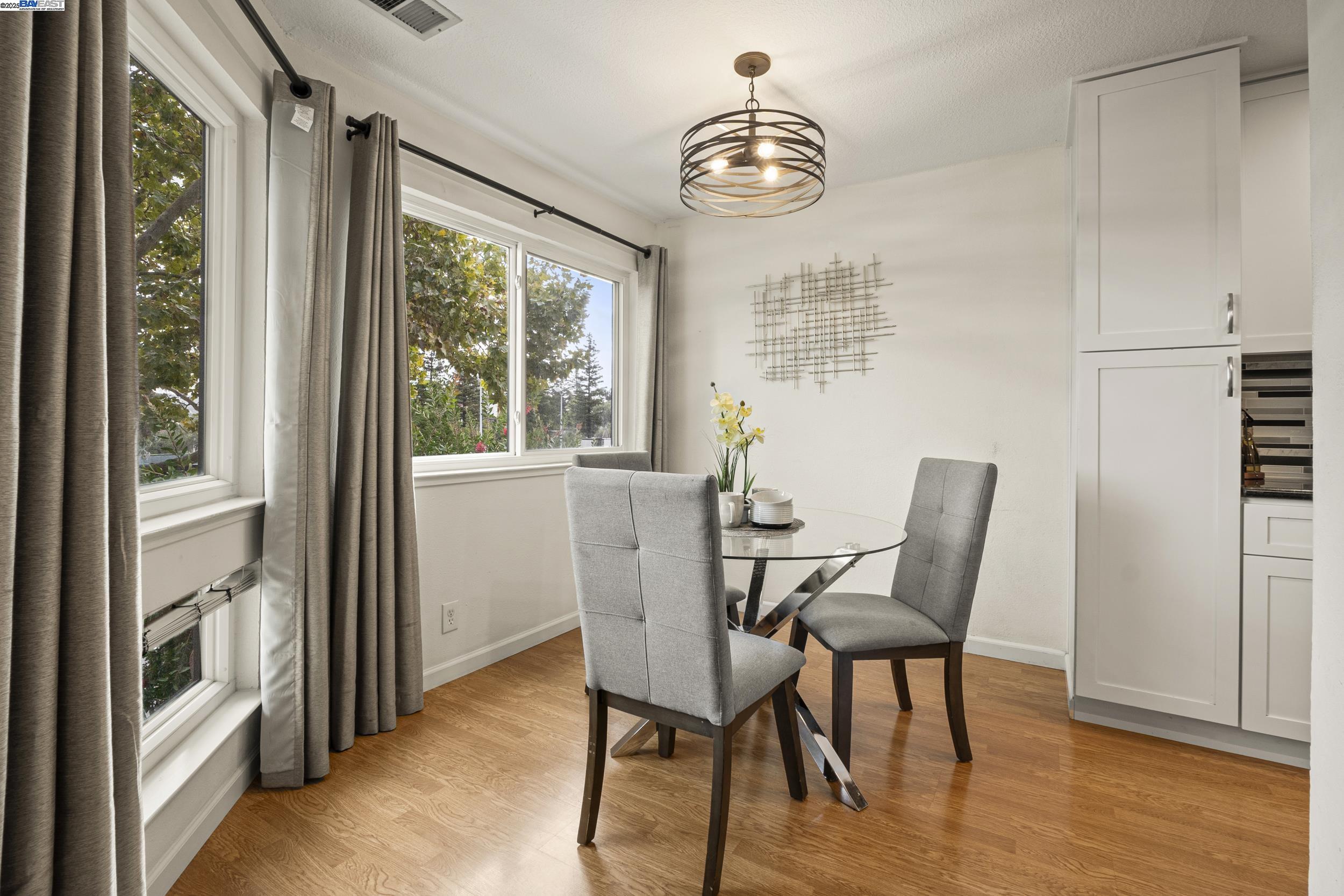 Photo #11: 41115005 Listing: Photo #11