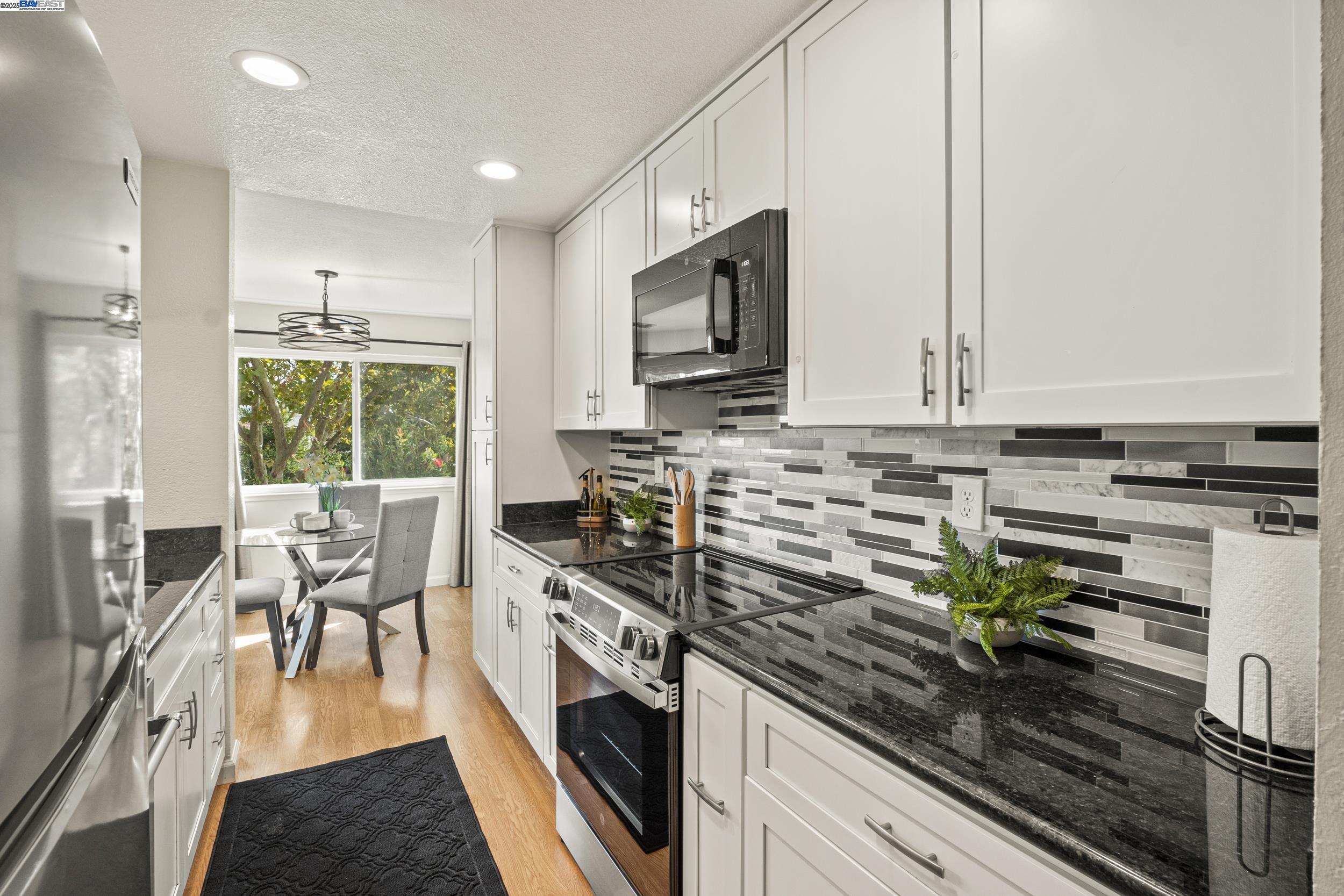 Photo #9: 41115005 Listing: Photo #9