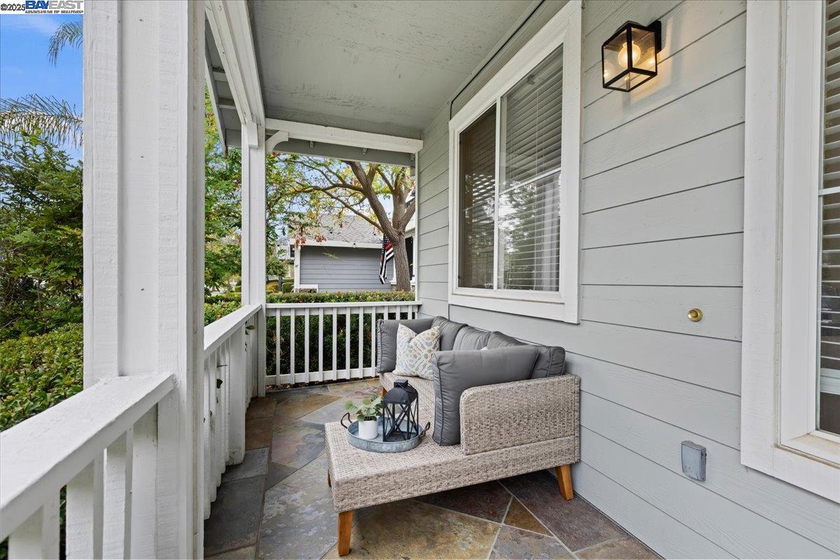 Detail Gallery Image 3 of 37 For 1429 Winding Stream Dr, Livermore,  CA 94551 - 4 Beds | 3 Baths