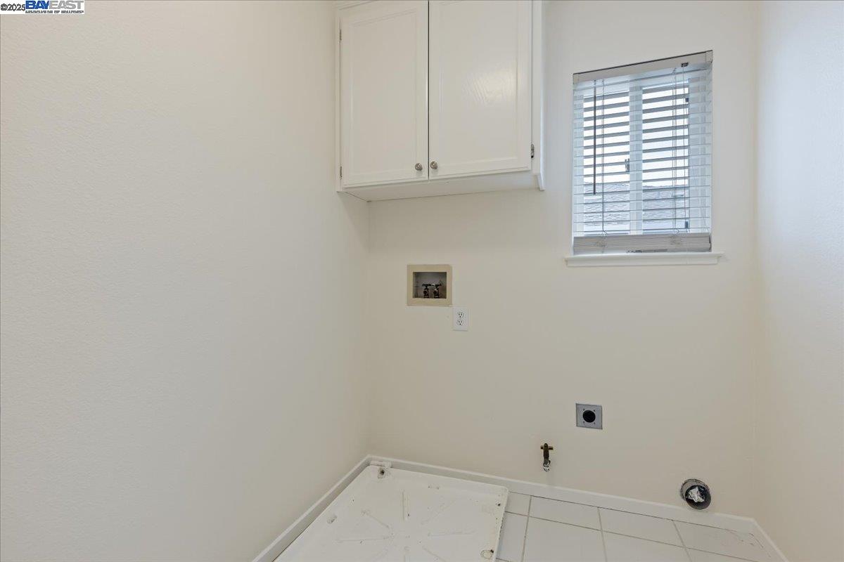 Detail Gallery Image 25 of 37 For 1429 Winding Stream Dr, Livermore,  CA 94551 - 4 Beds | 3 Baths