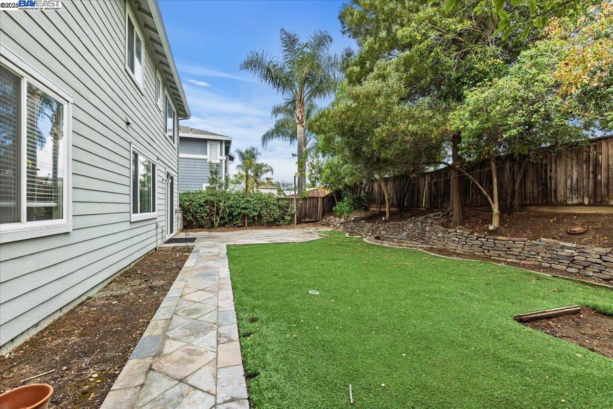 Detail Gallery Image 32 of 37 For 1429 Winding Stream Dr, Livermore,  CA 94551 - 4 Beds | 3 Baths