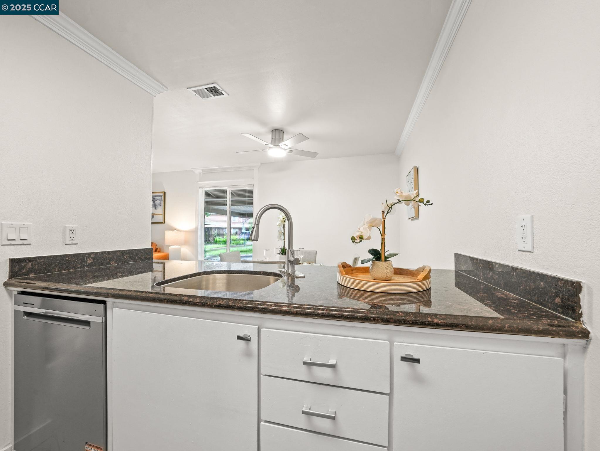 Photo #9: 41115014 Listing: Photo #9