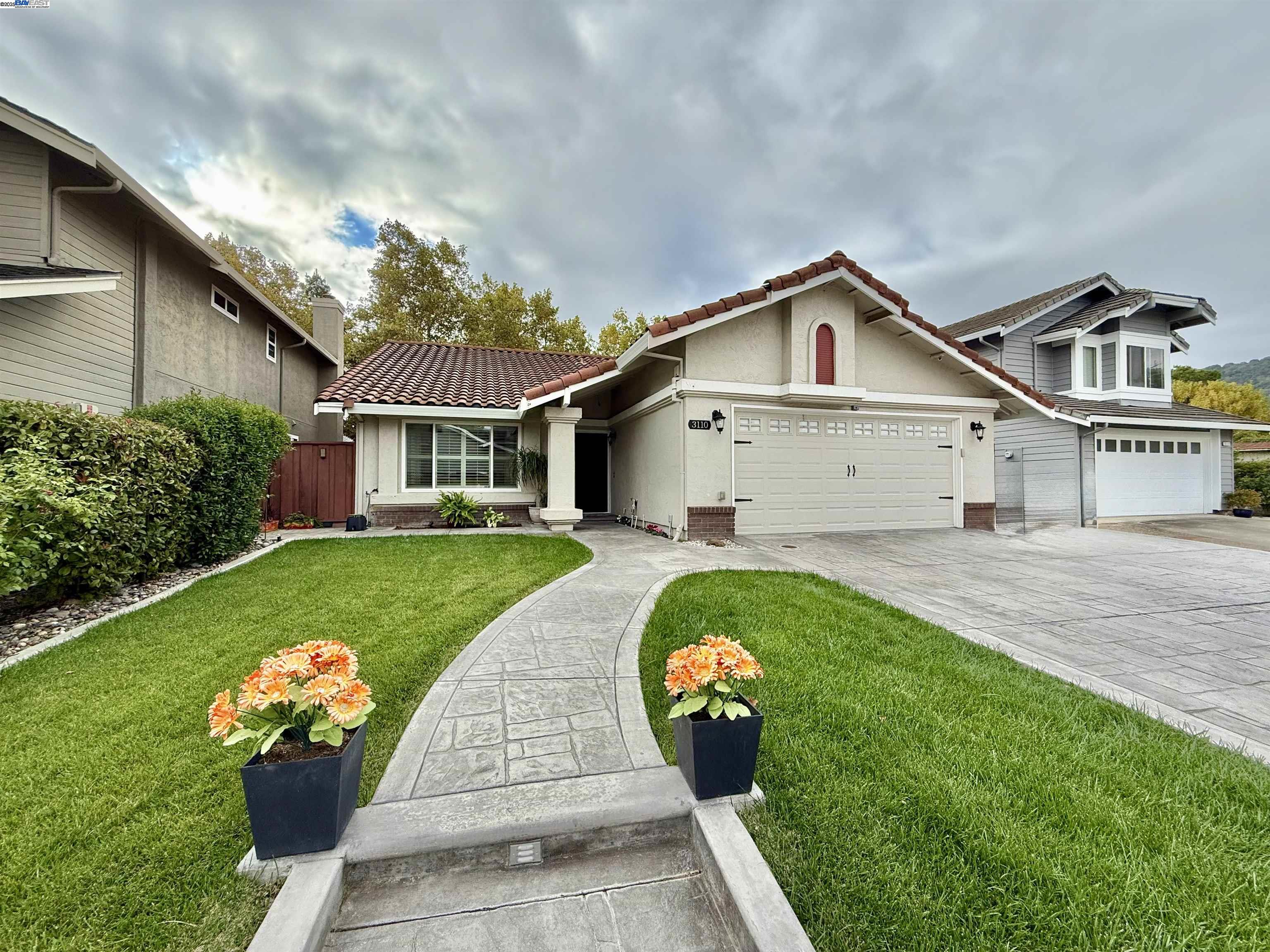 Front Image Thumbnail for BE41115018