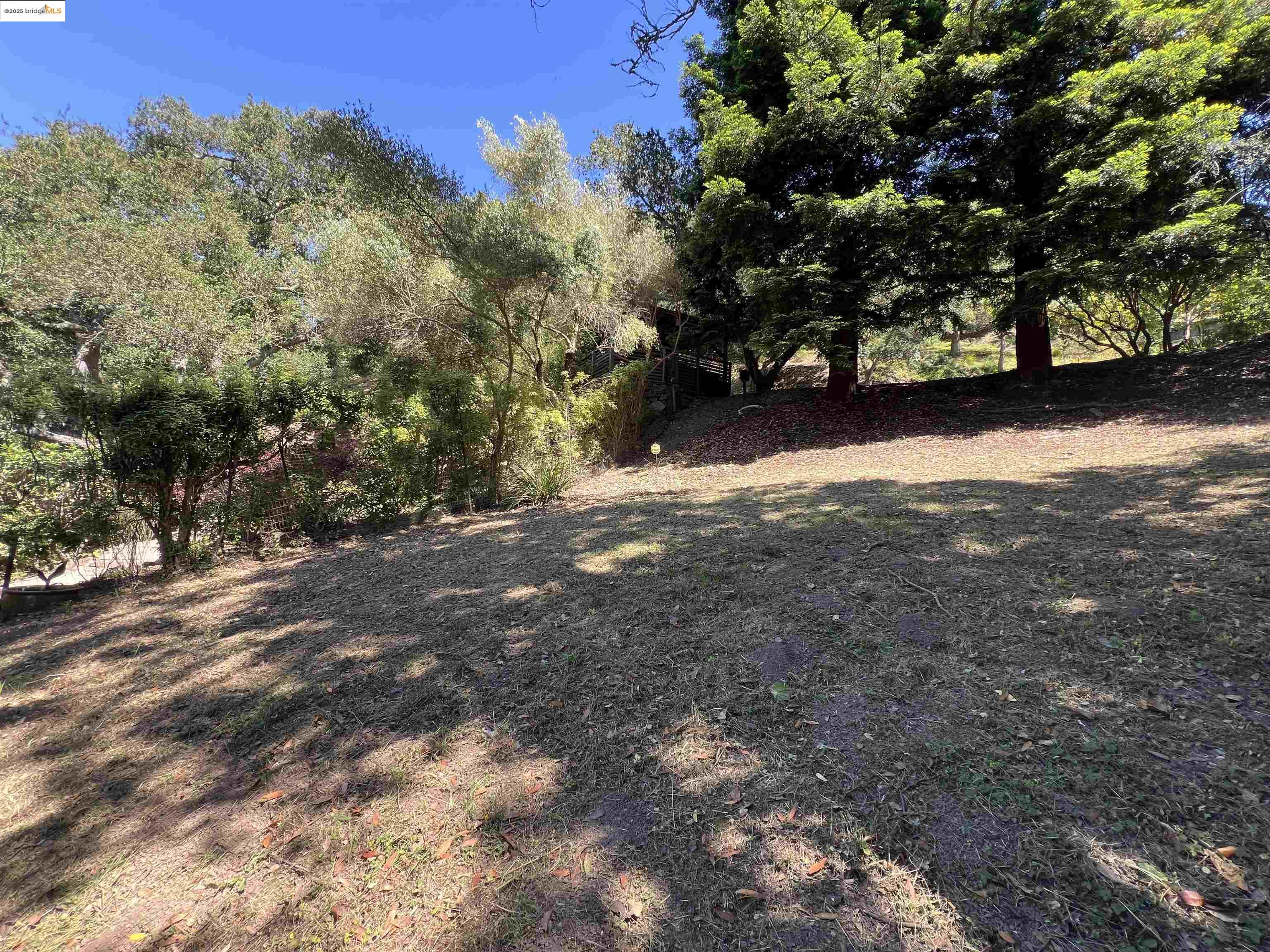 Detail Gallery Image 10 of 19 For 67 Gypsy Ln, Berkeley,  CA 94705 - – Beds | – Baths