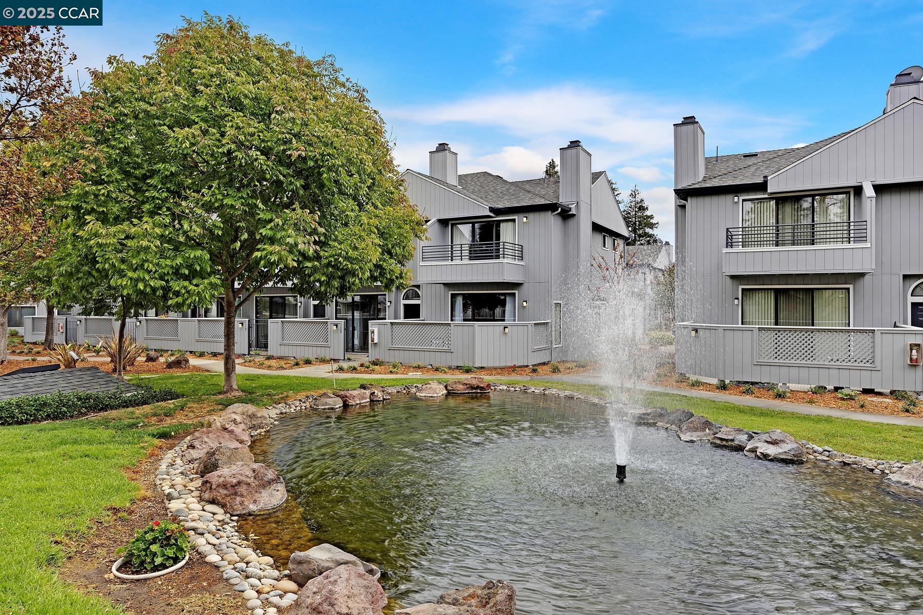 Photo #2: 41115027 Listing 