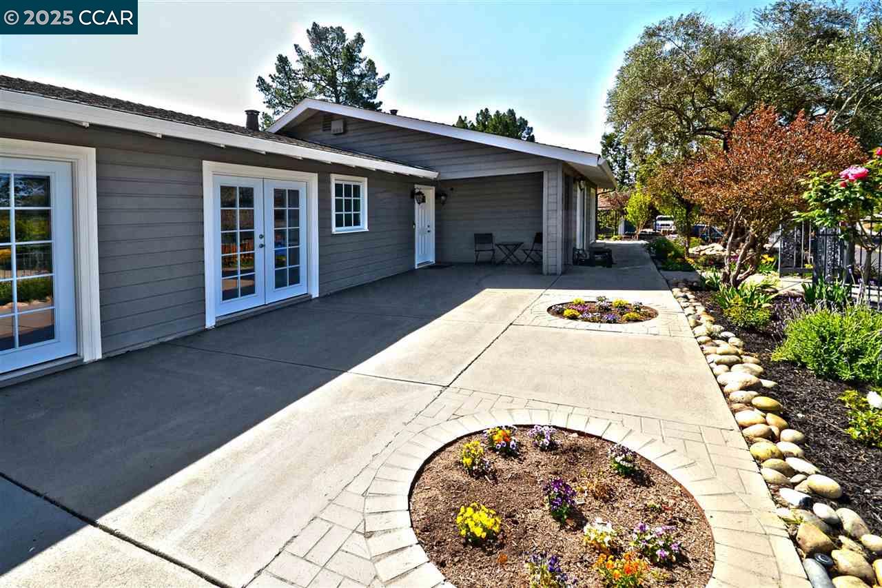 Detail Gallery Image 28 of 29 For 56 Bates Blvd, Orinda,  CA 94563 - 4 Beds | 2/1 Baths