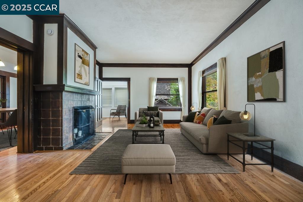 Photo #5: 41115035 Listing 
