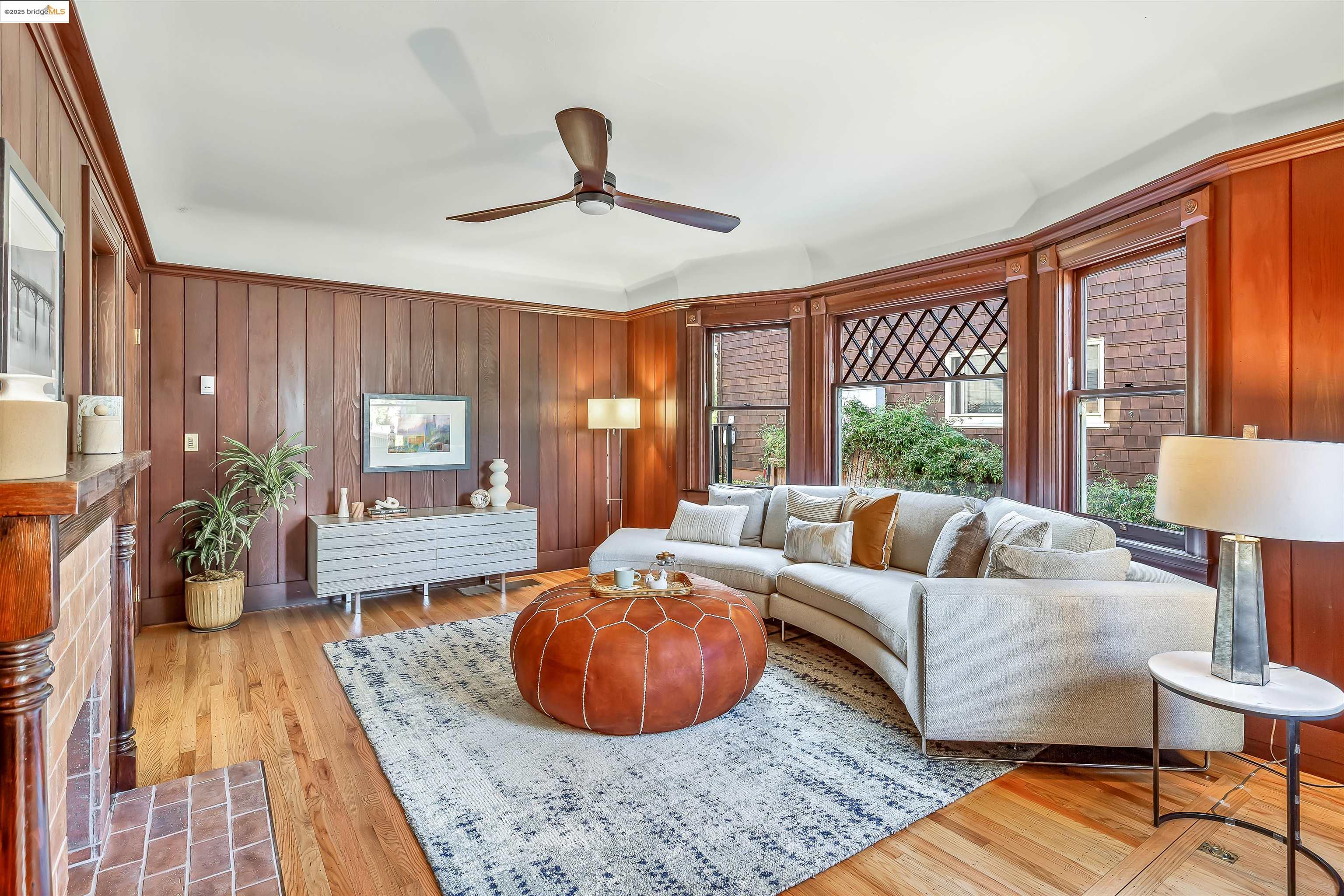 Detail Gallery Image 6 of 39 For 1512 Walnut St, Berkeley,  CA 94709 - – Beds | – Baths