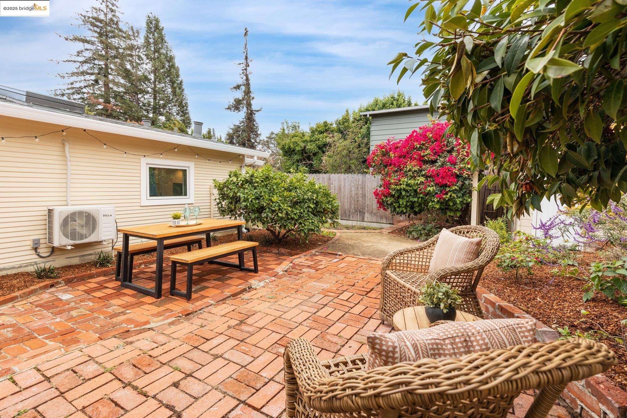 Detail Gallery Image 43 of 60 For 2941 Madeline St, Oakland,  CA 94602 - – Beds | – Baths