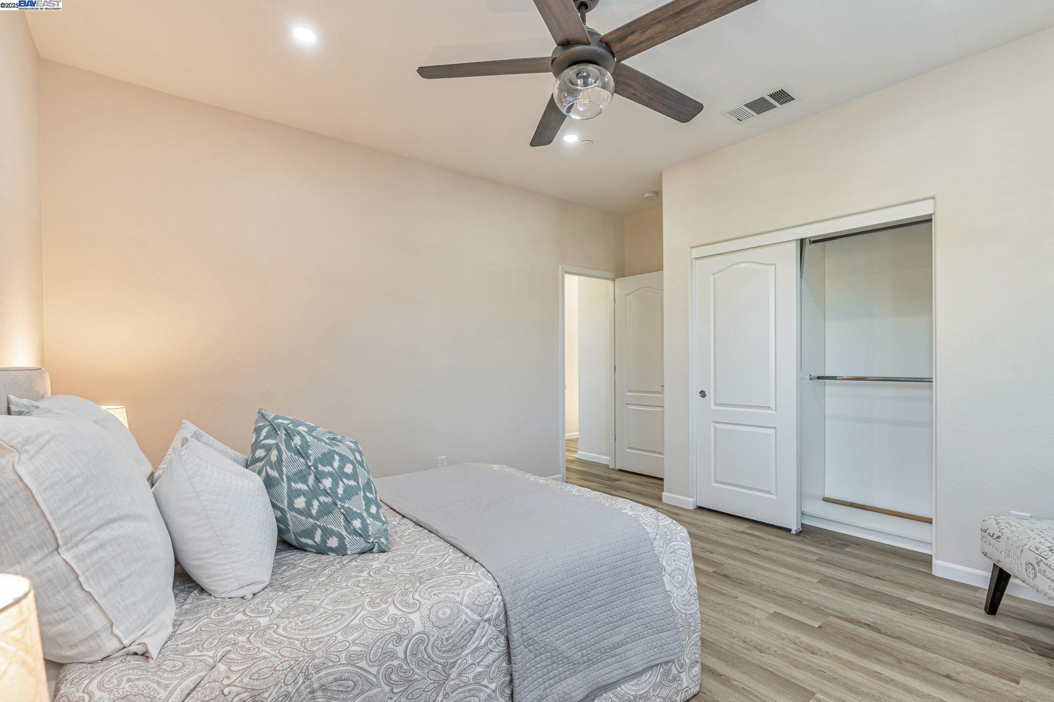 Detail Gallery Image 24 of 57 For 5801 Flora Cmn, Livermore,  CA 94551 - 4 Beds | 3 Baths