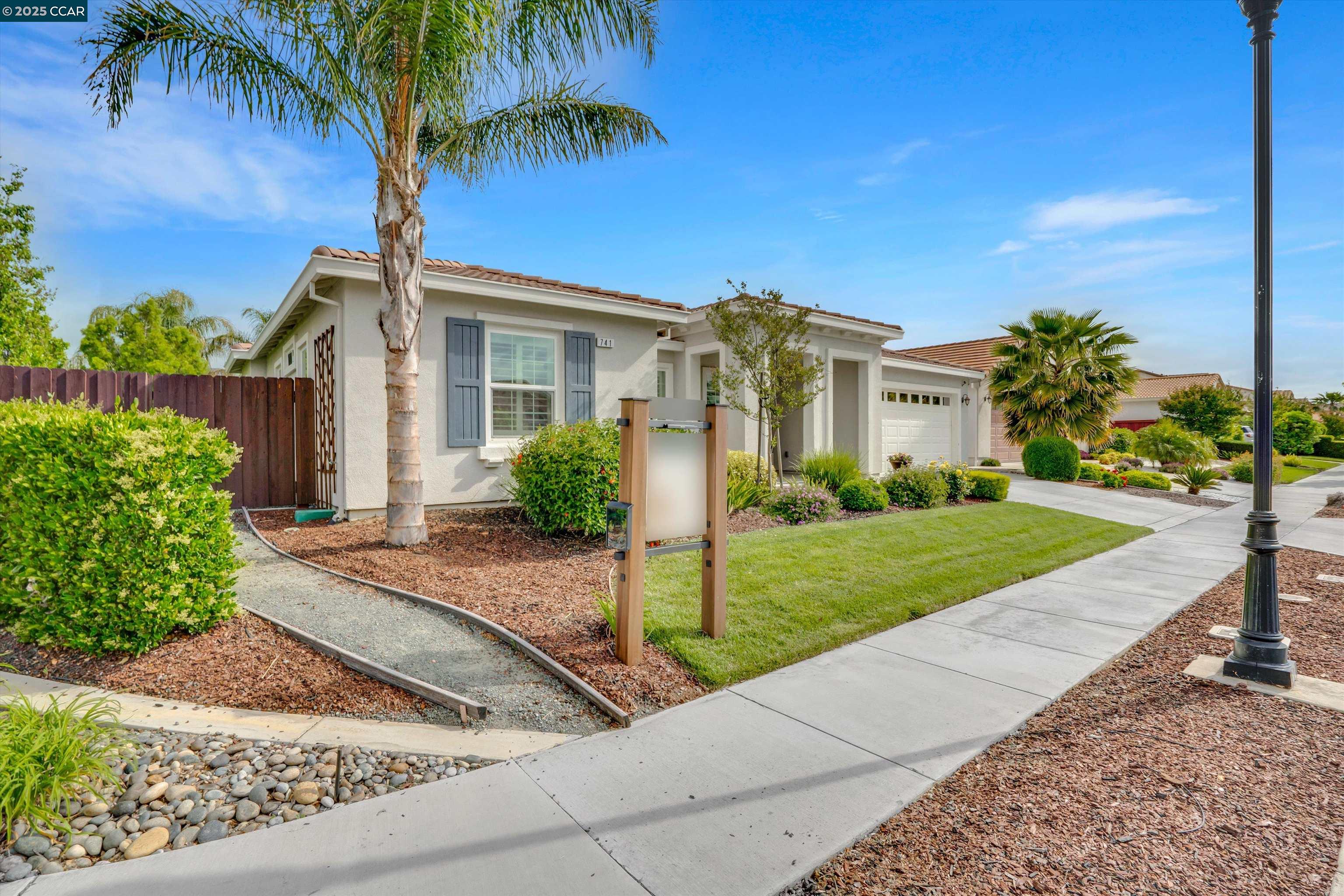 Detail Gallery Image 4 of 51 For 741 Jennifer St, Brentwood,  CA 94513 - 4 Beds | 2/1 Baths