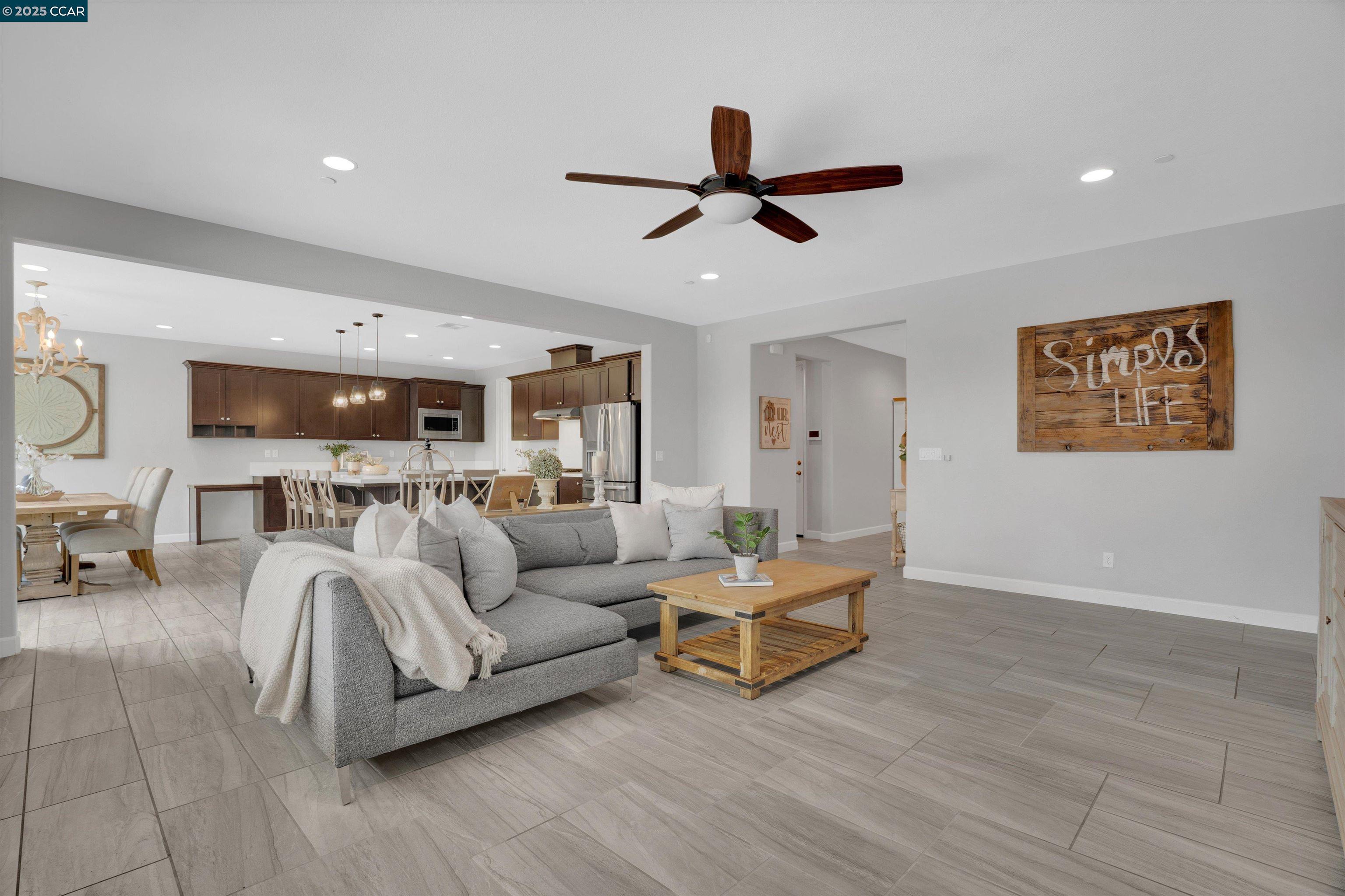 Detail Gallery Image 10 of 51 For 741 Jennifer St, Brentwood,  CA 94513 - 4 Beds | 2/1 Baths