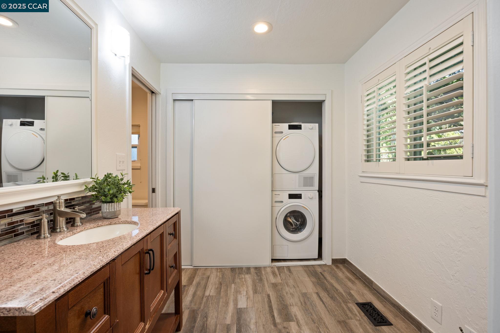 Detail Gallery Image 32 of 35 For 1834 Ivanhoe Ave, Lafayette,  CA 94549 - 5 Beds | 4 Baths