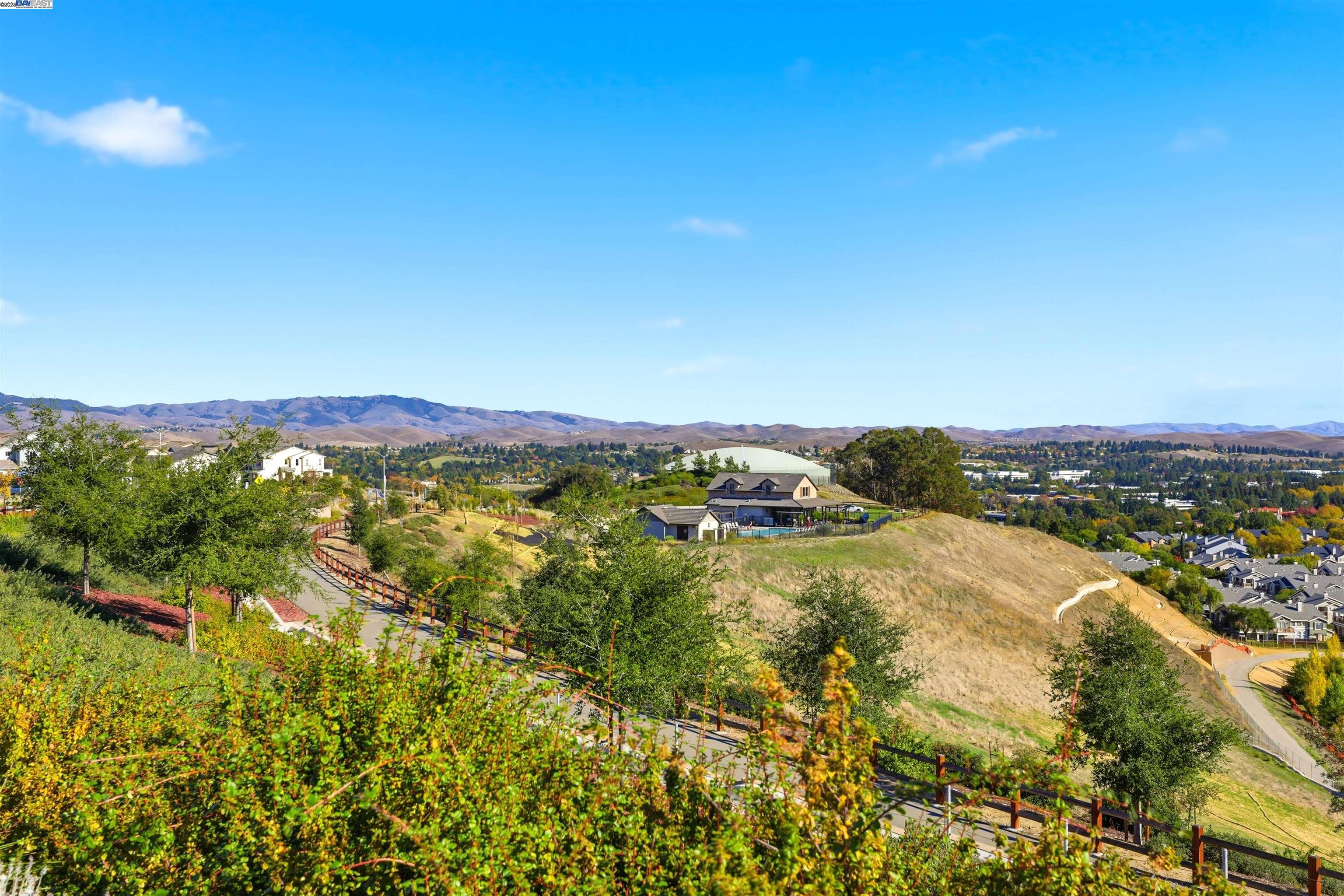 Detail Gallery Image 33 of 42 For 32112 via Vicenza, San Ramon,  CA 94583 - 4 Beds | 3/1 Baths